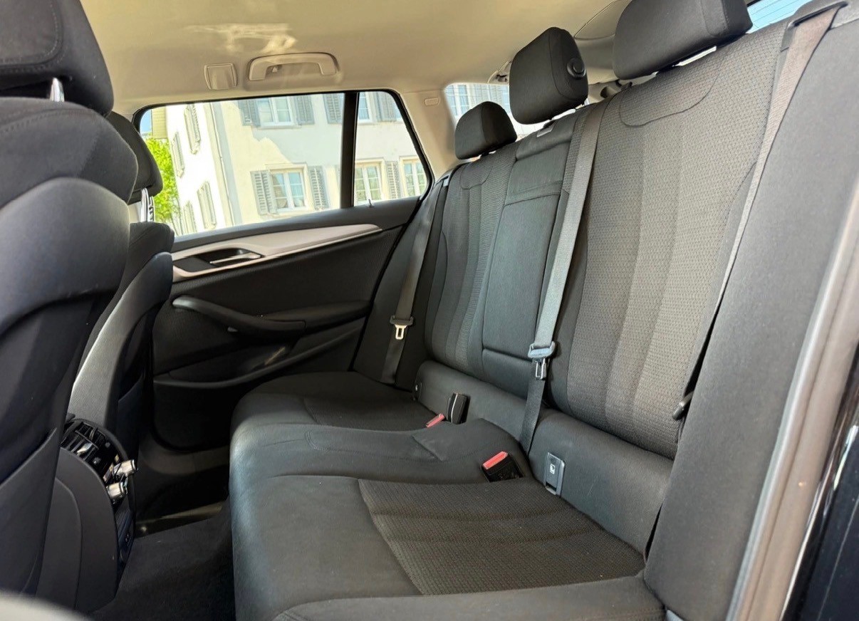 BMW 520d xDrive 48V Touring Steptronic-image-13