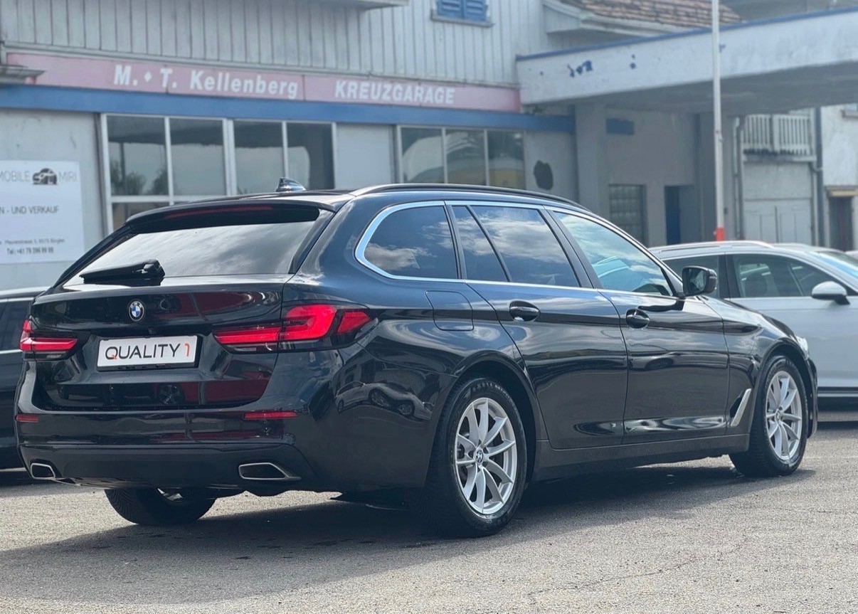 BMW 520d xDrive 48V Touring Steptronic-image-6