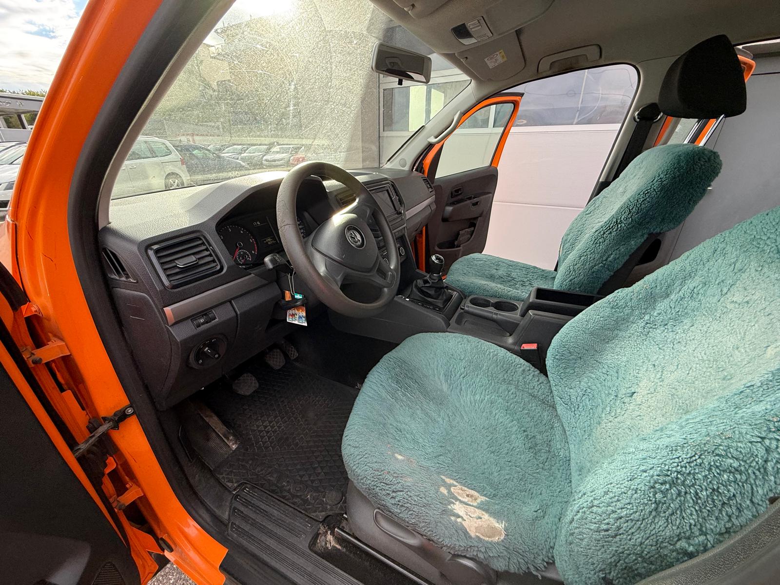 VW Amarok 3.0TDI Trendline 4Motion-image-6