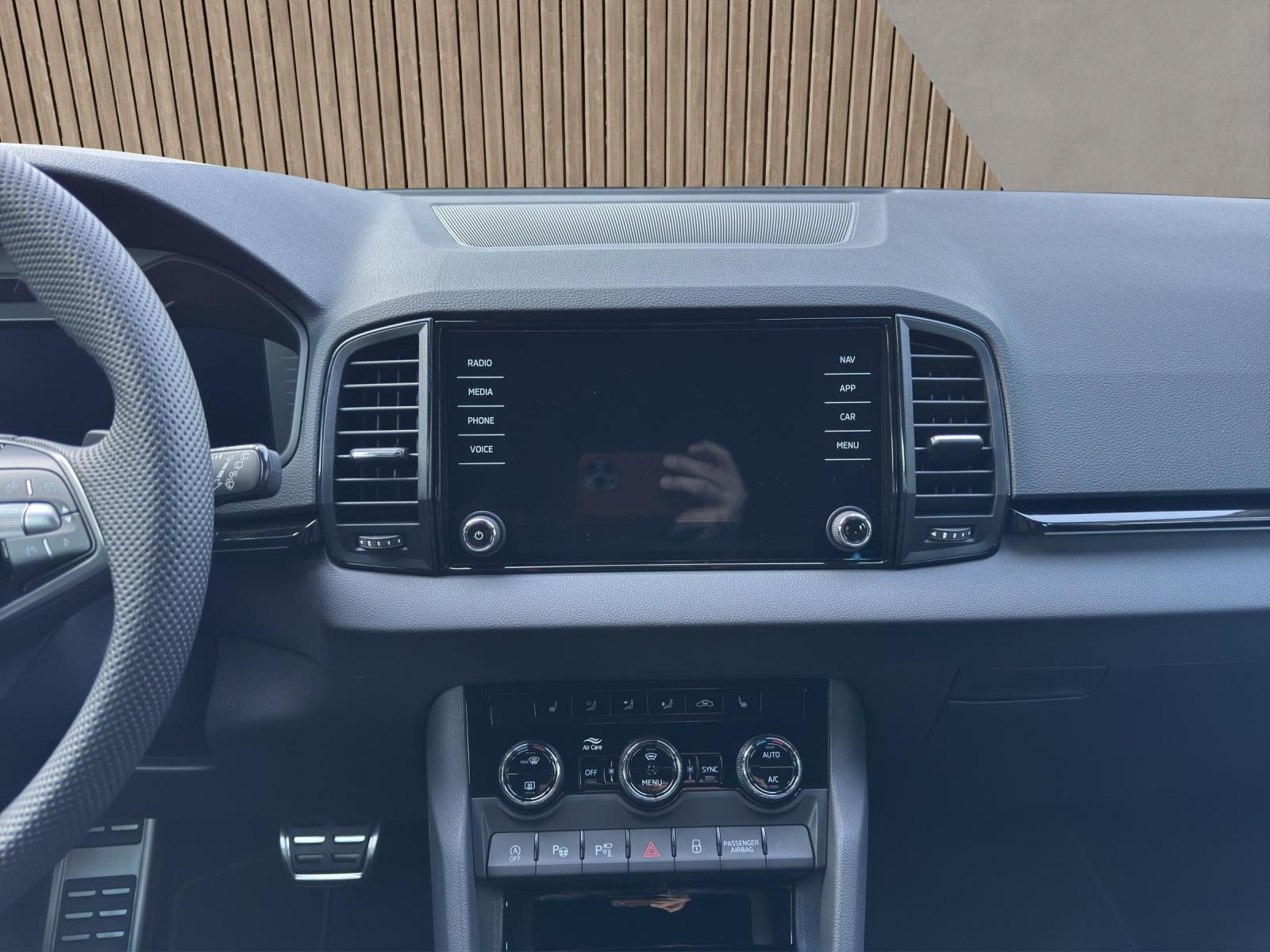 SKODA Karoq SportLine 1.5 TSI-image-11