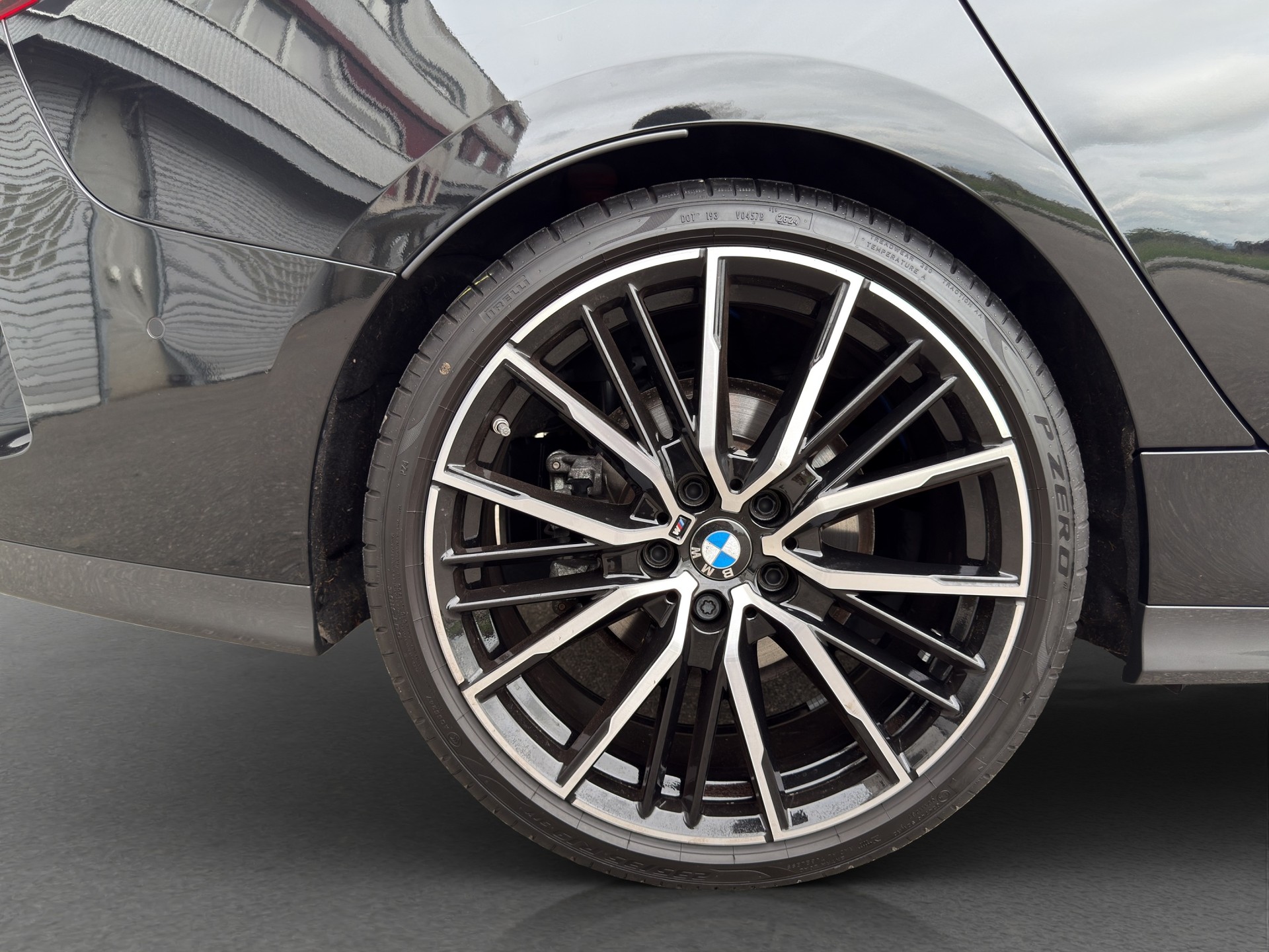 BMW 218i Gran Coupé M Sport-image-8