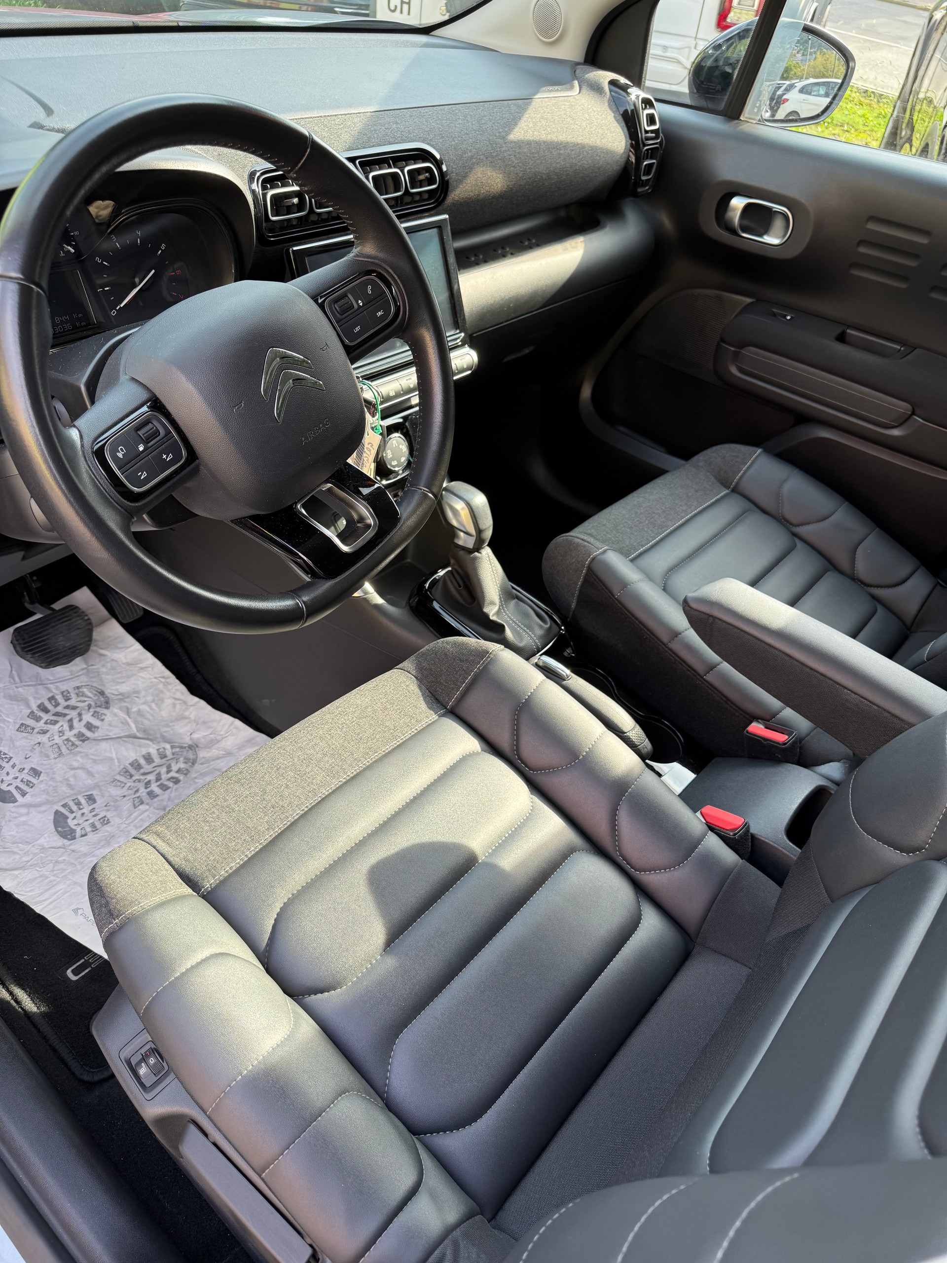 CITROEN C3 Aircross 1.2i PureTech Swiss Edition EAT6-image-4