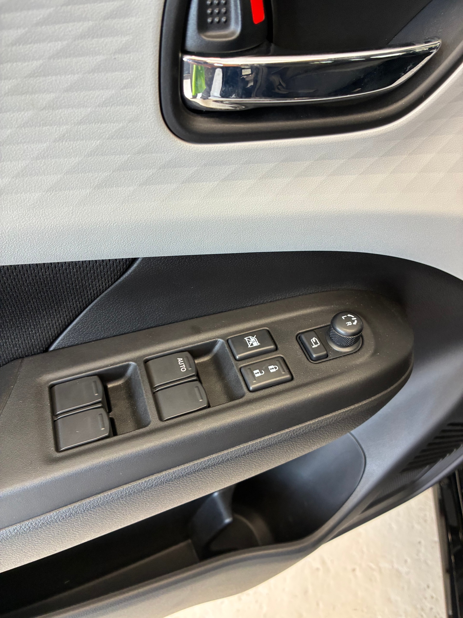 SUZUKI Swift 1.2 Tradizio Top Hybrid CVT-image-10