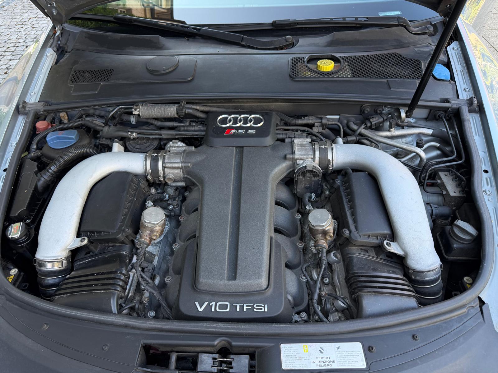 AUDI RS6-image-3