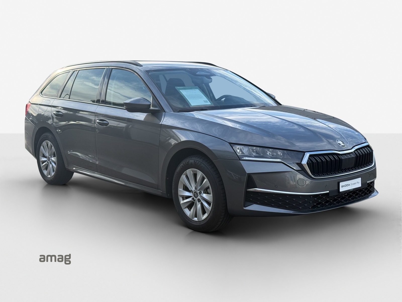 SKODA Octavia Combi 2.0 TDI DSG Selection-image-5