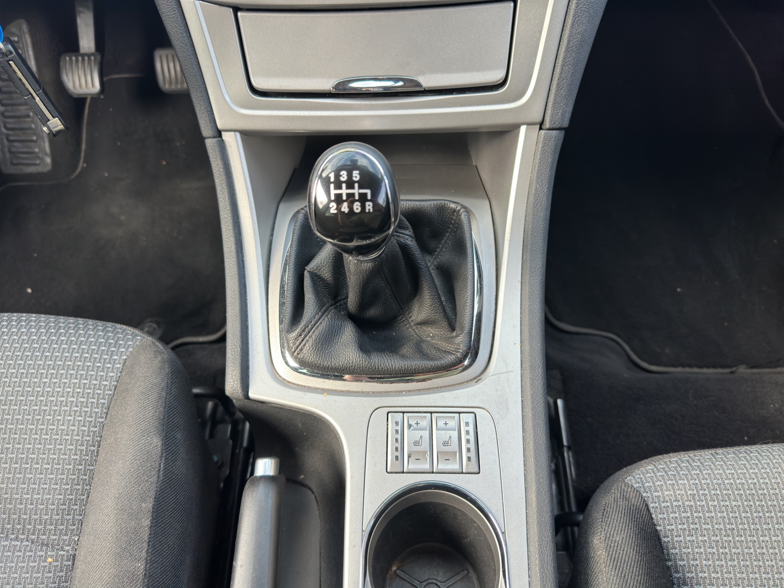 FORD Mondeo 2.5i 20V Titanium-image-11
