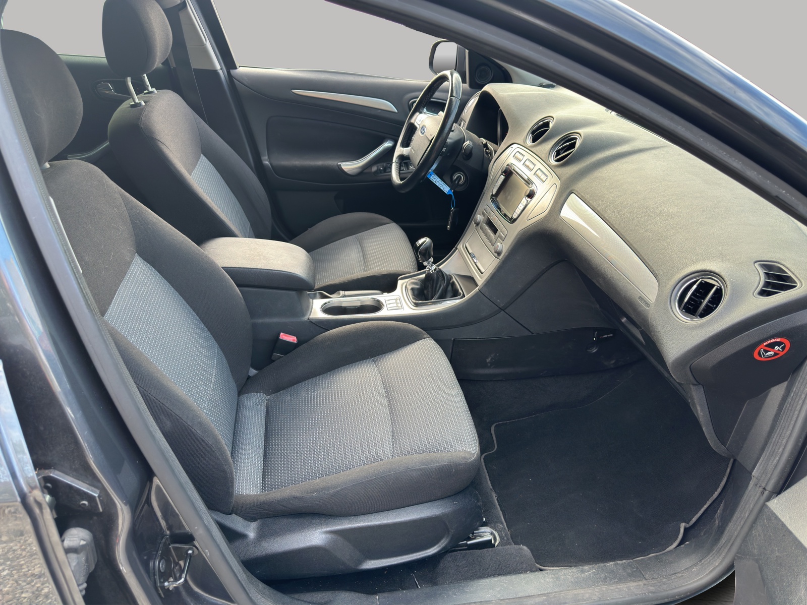FORD Mondeo 2.5i 20V Titanium-image-10