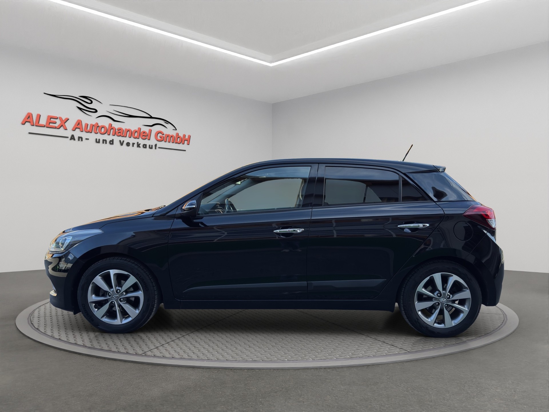HYUNDAI i20 1.4 Vertex-image-2
