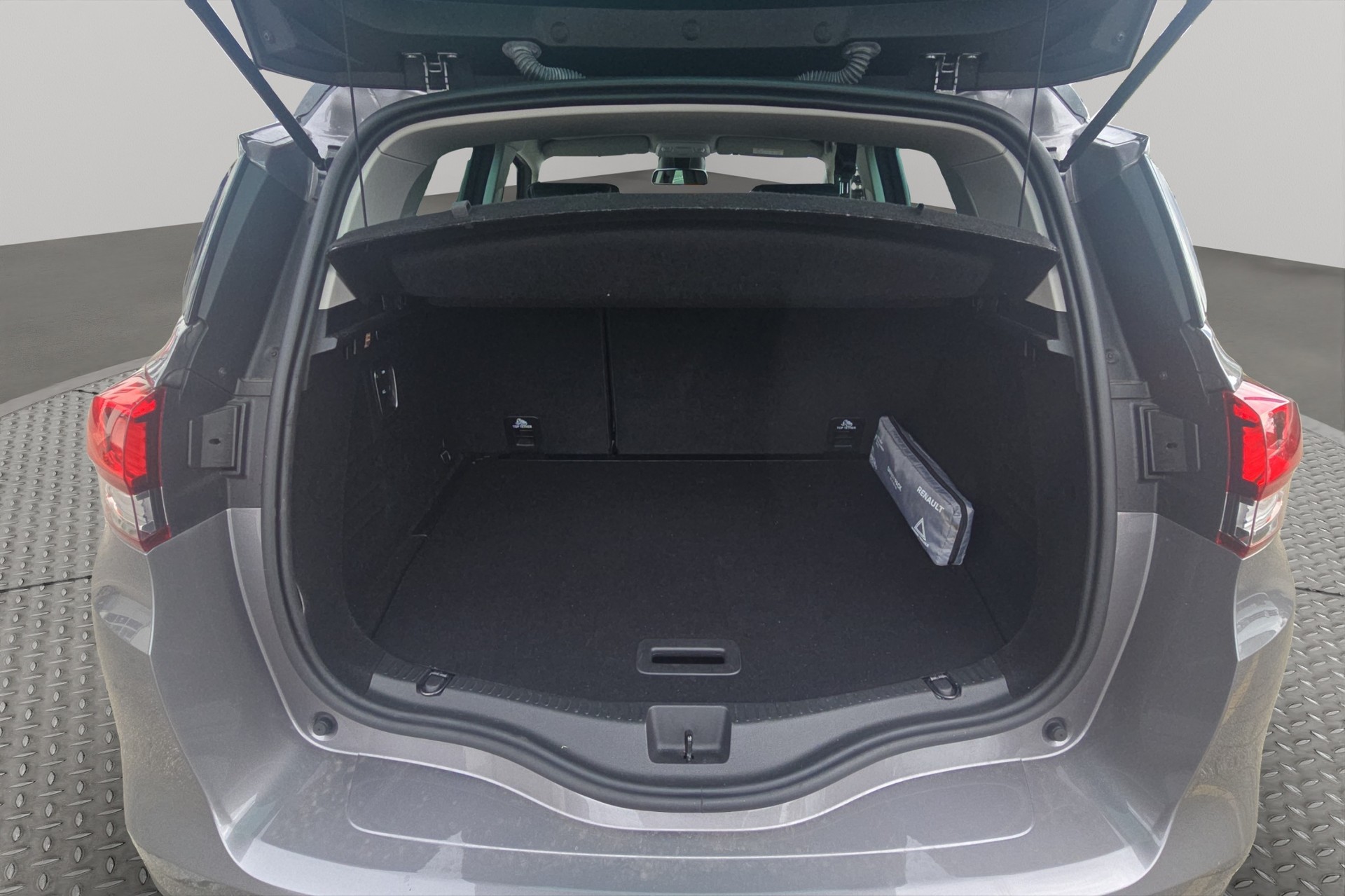 RENAULT Scénic 1.3 16V Turbo Intens Pack Advantage EDC-image-8
