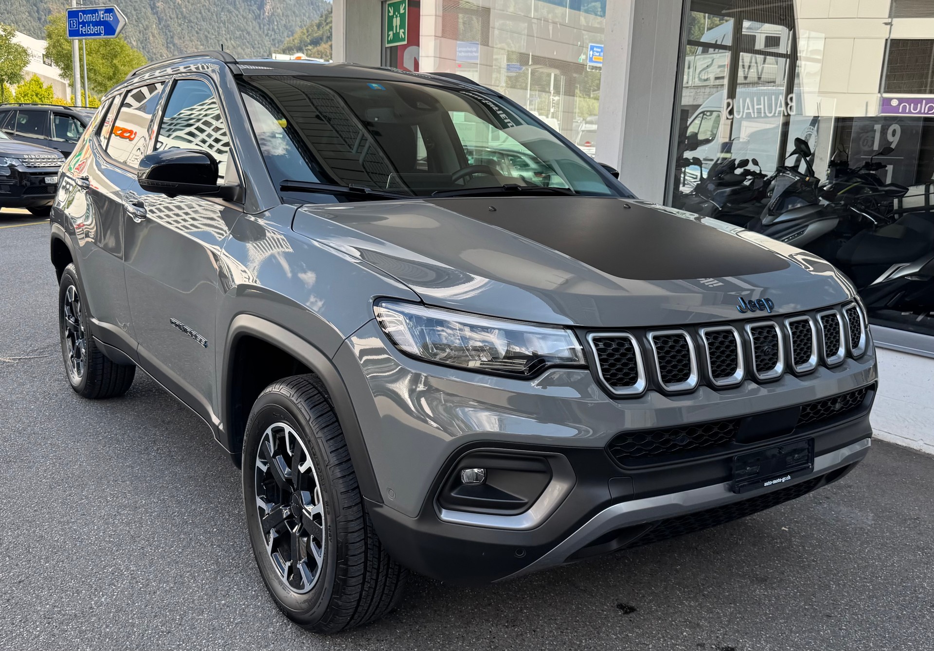 JEEP Compass 1.3 T PHEV Outdoor AWD-image-0