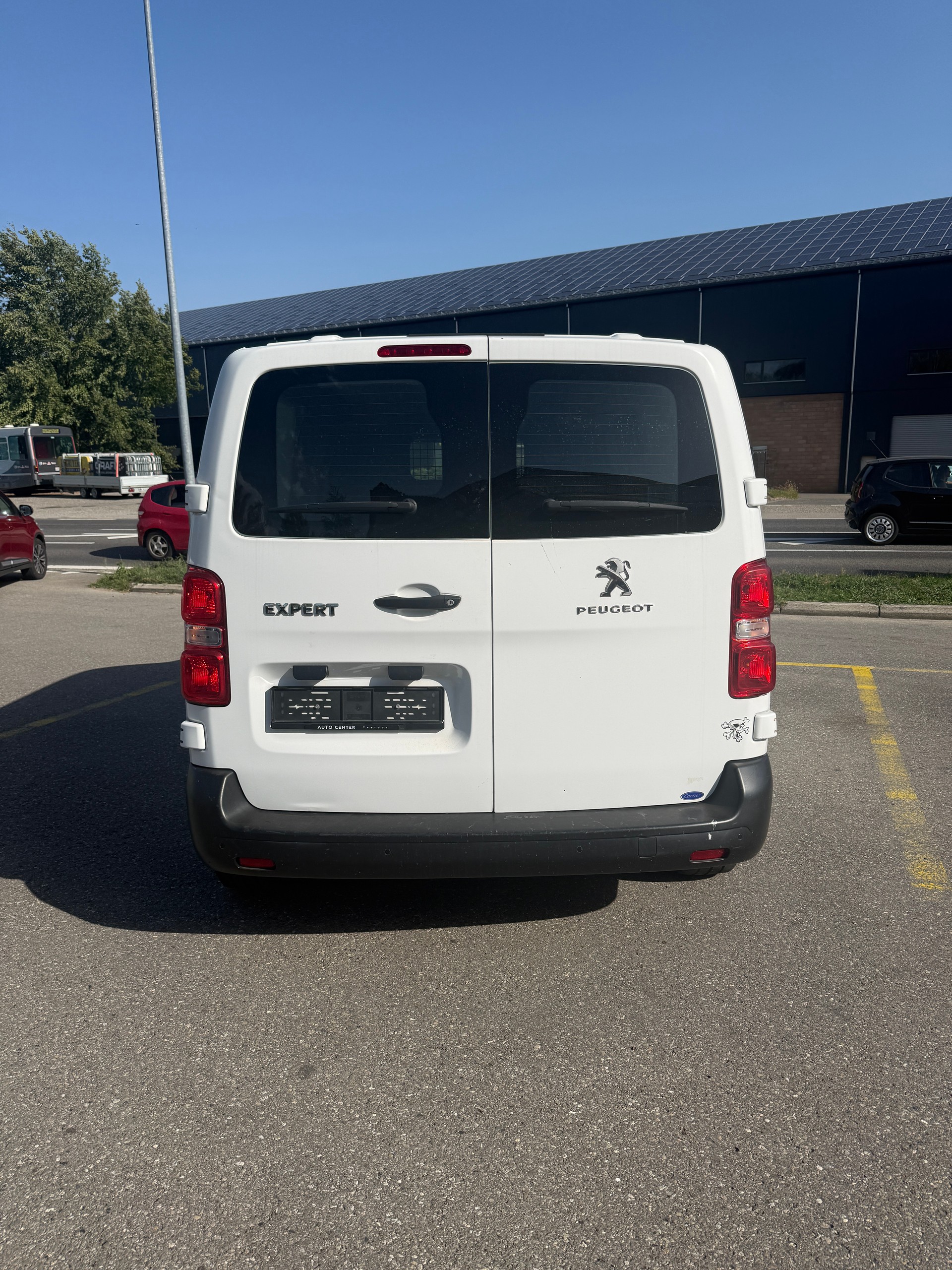 PEUGEOT Expert 2.0 BlueHDi 150 S&S Premium Standard-image-3