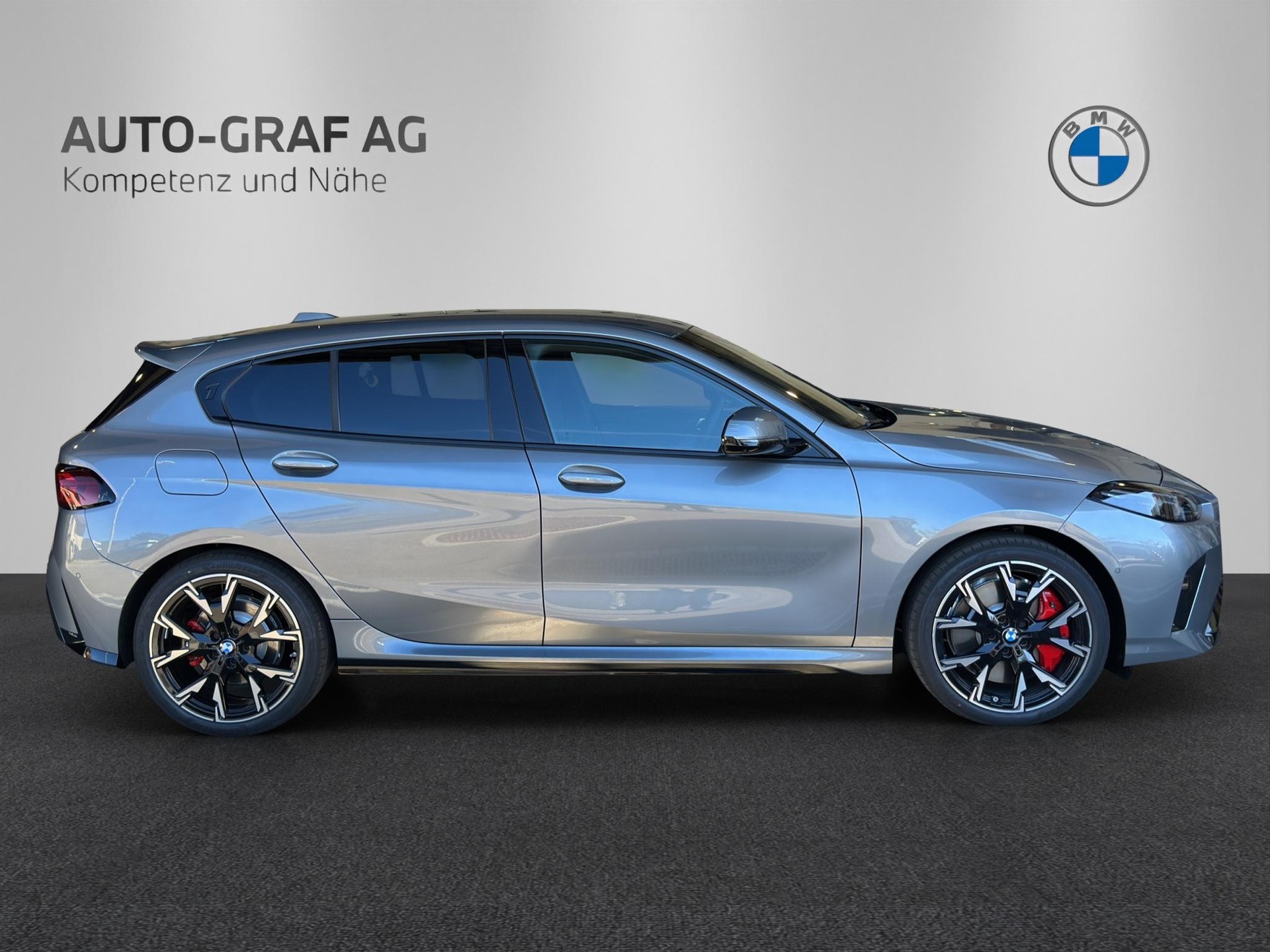 BMW 1er Reihe 123 xDrive M Sport Pro-image-5