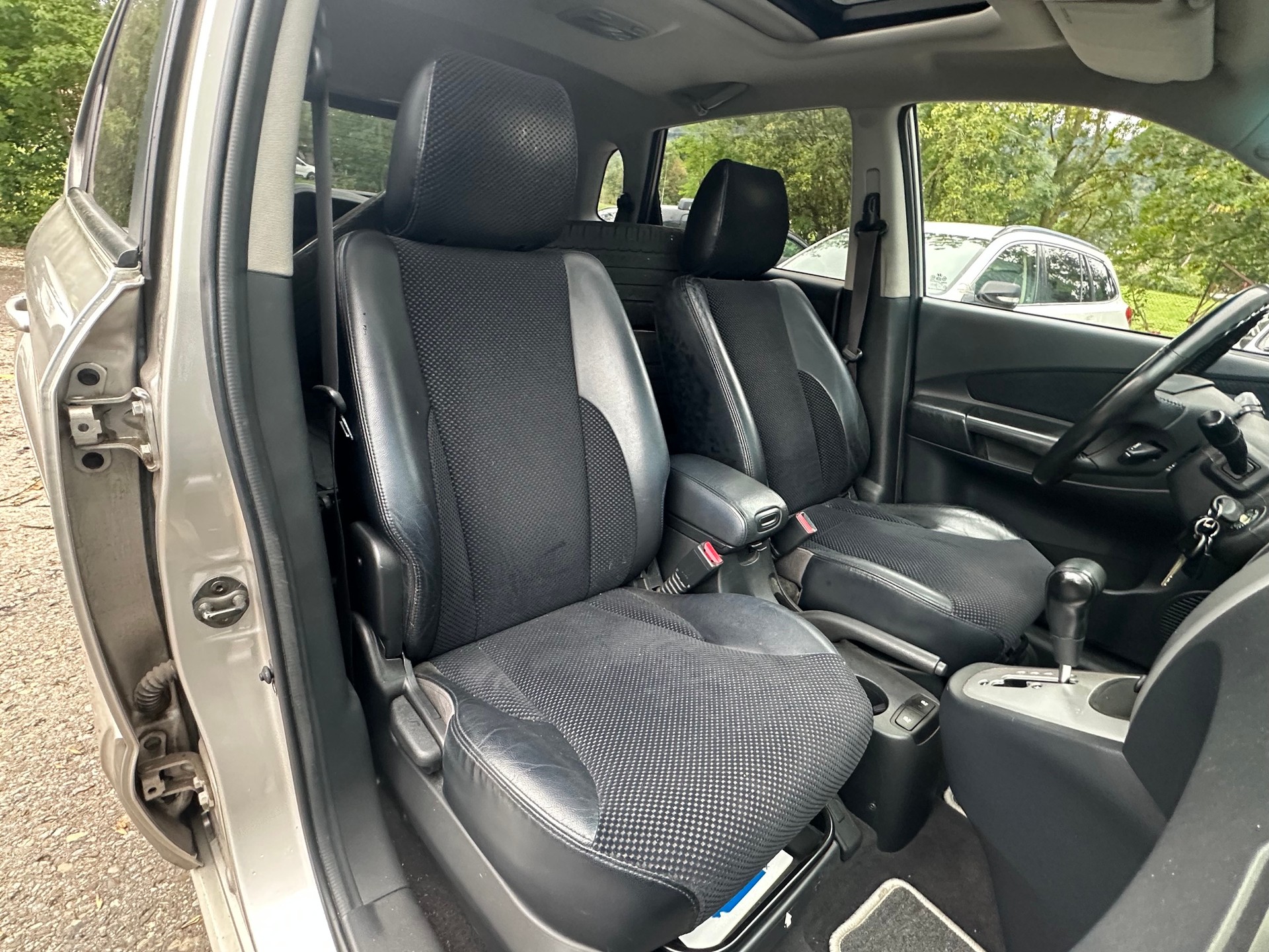 HYUNDAI Tucson 2.7 V6 Premium 4WD-image-9