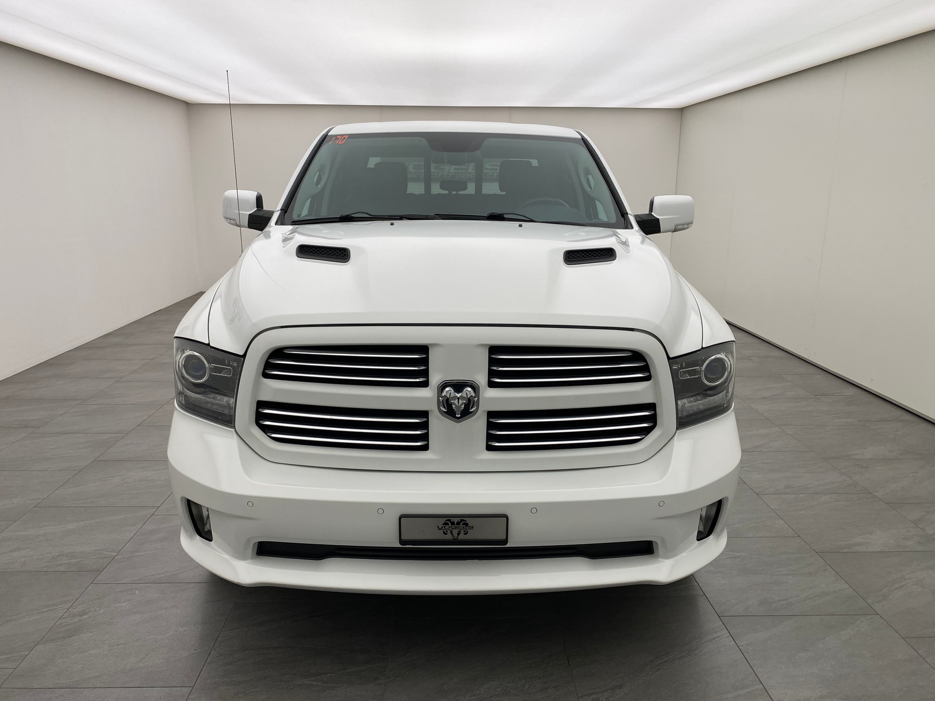 DODGE RAM 1500 5.7 Sport Crew Cab-image-1
