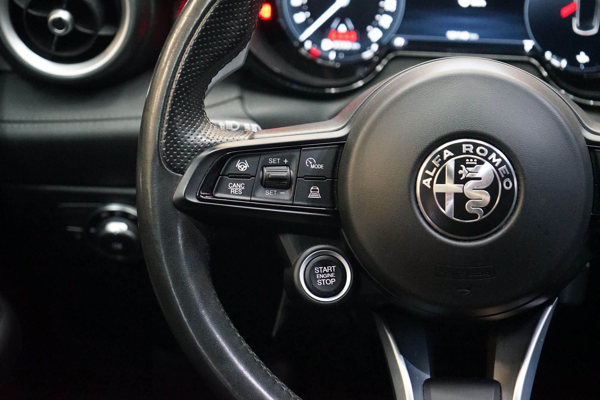 ALFA ROMEO Tonale 1.5 48V Hybrid Speciale-image-8