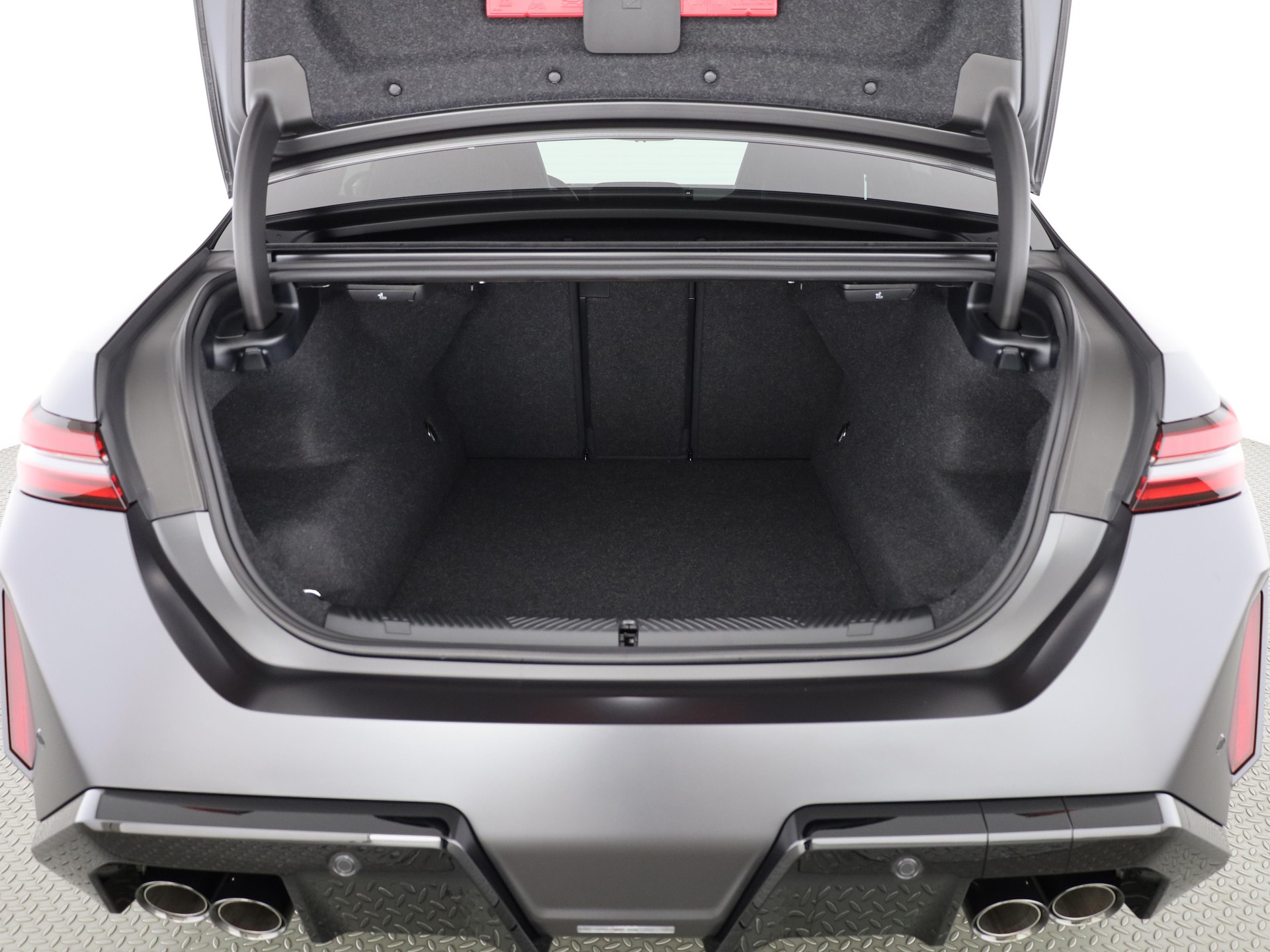 BMW M5 Limousine-image-8