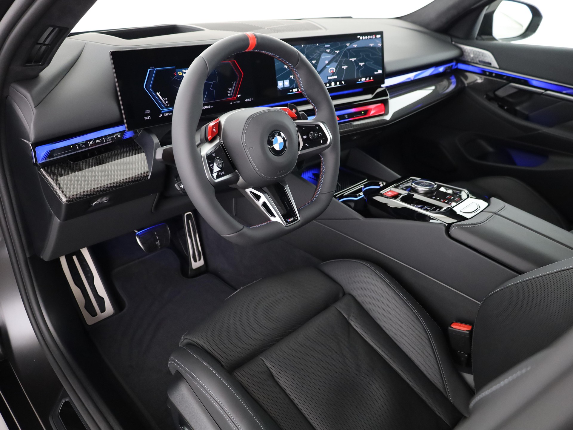 BMW M5 Limousine-image-10