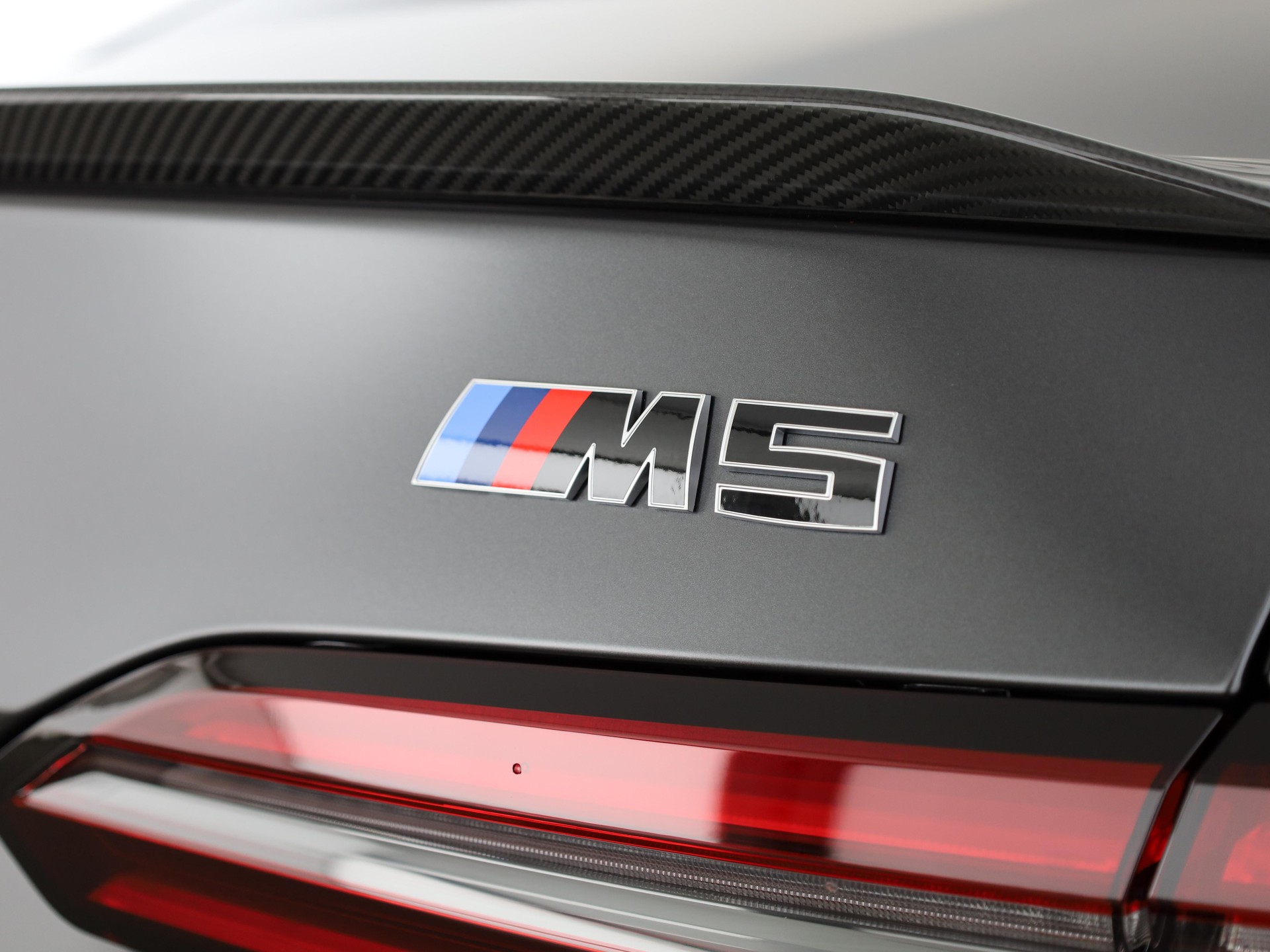 BMW M5 Limousine-image-7