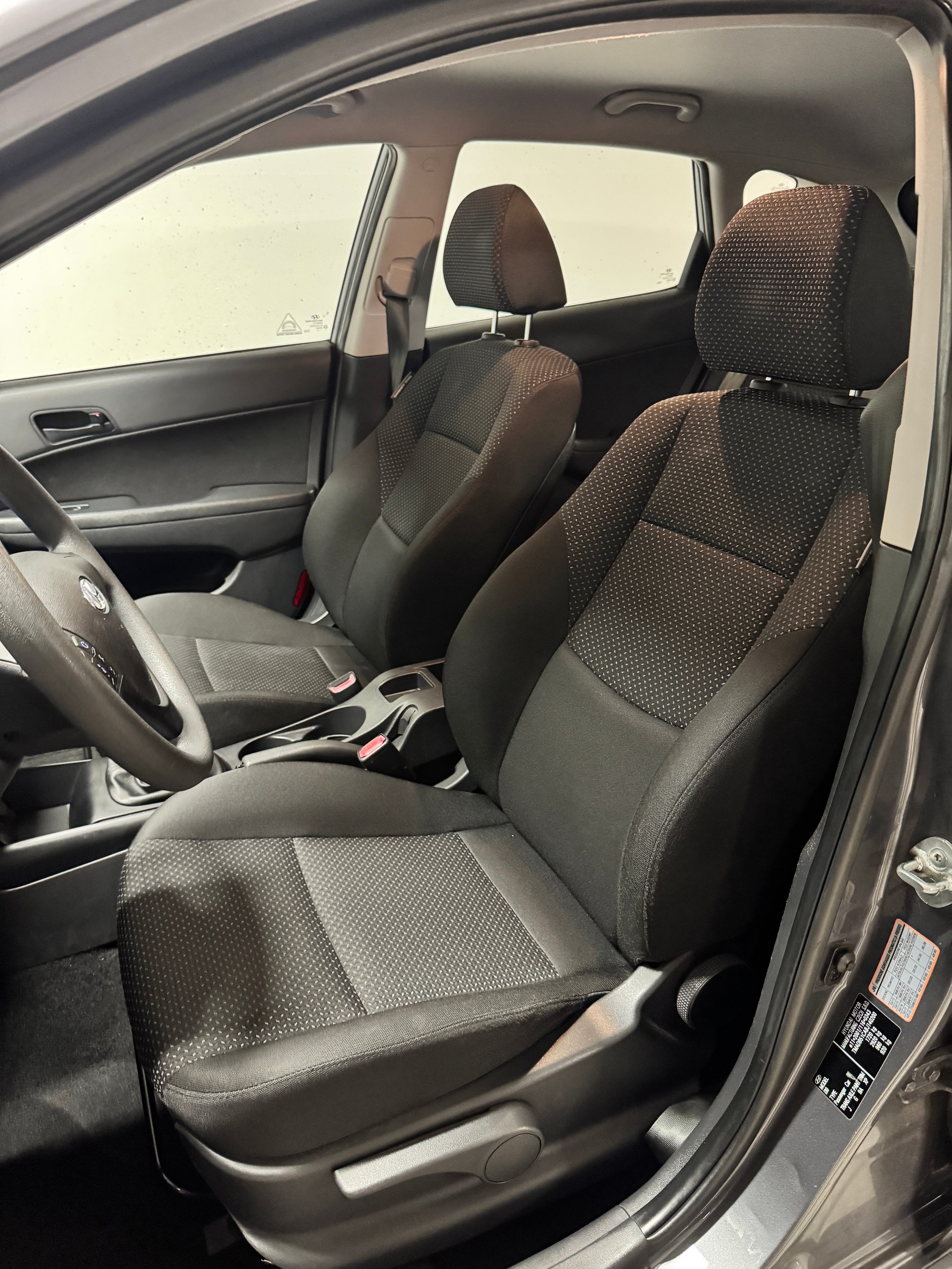 HYUNDAI i30 1.4 Comfort-image-6