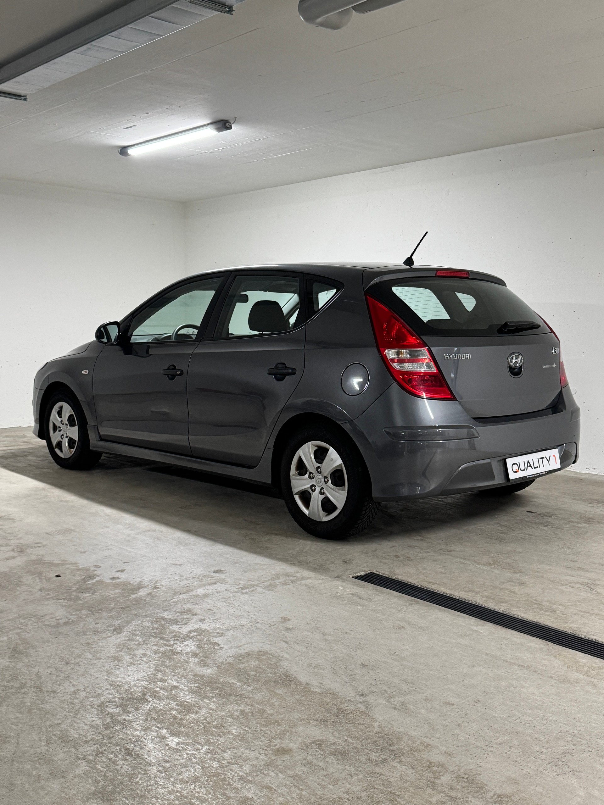 HYUNDAI i30 1.4 Comfort-image-4