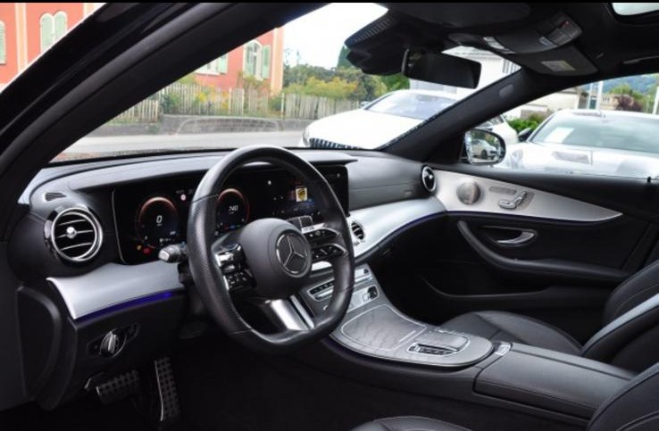 MERCEDES-BENZ E 200 AMG Line 4matic-image-4