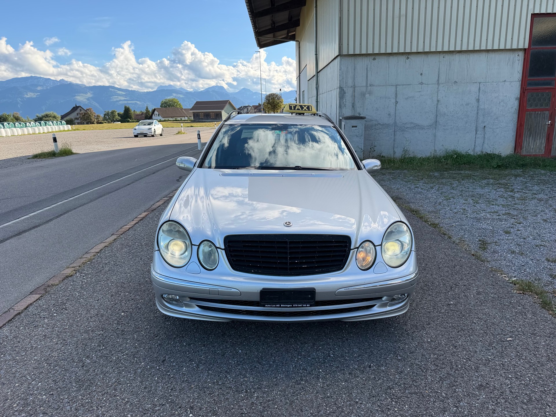 MERCEDES-BENZ E 320 Elégance 4Matic Automatic-image-3