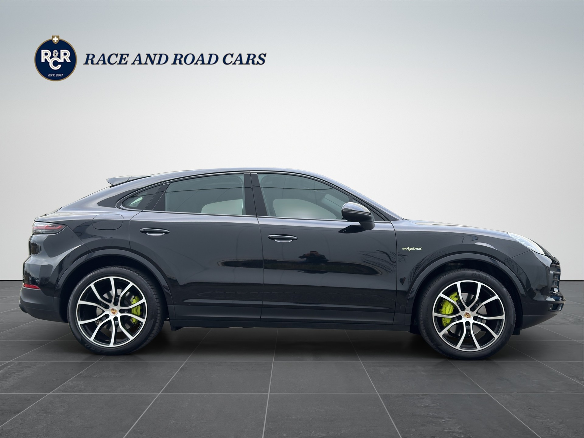 PORSCHE Cayenne Coupé 3.0 V6 E-Hybrid-image-3