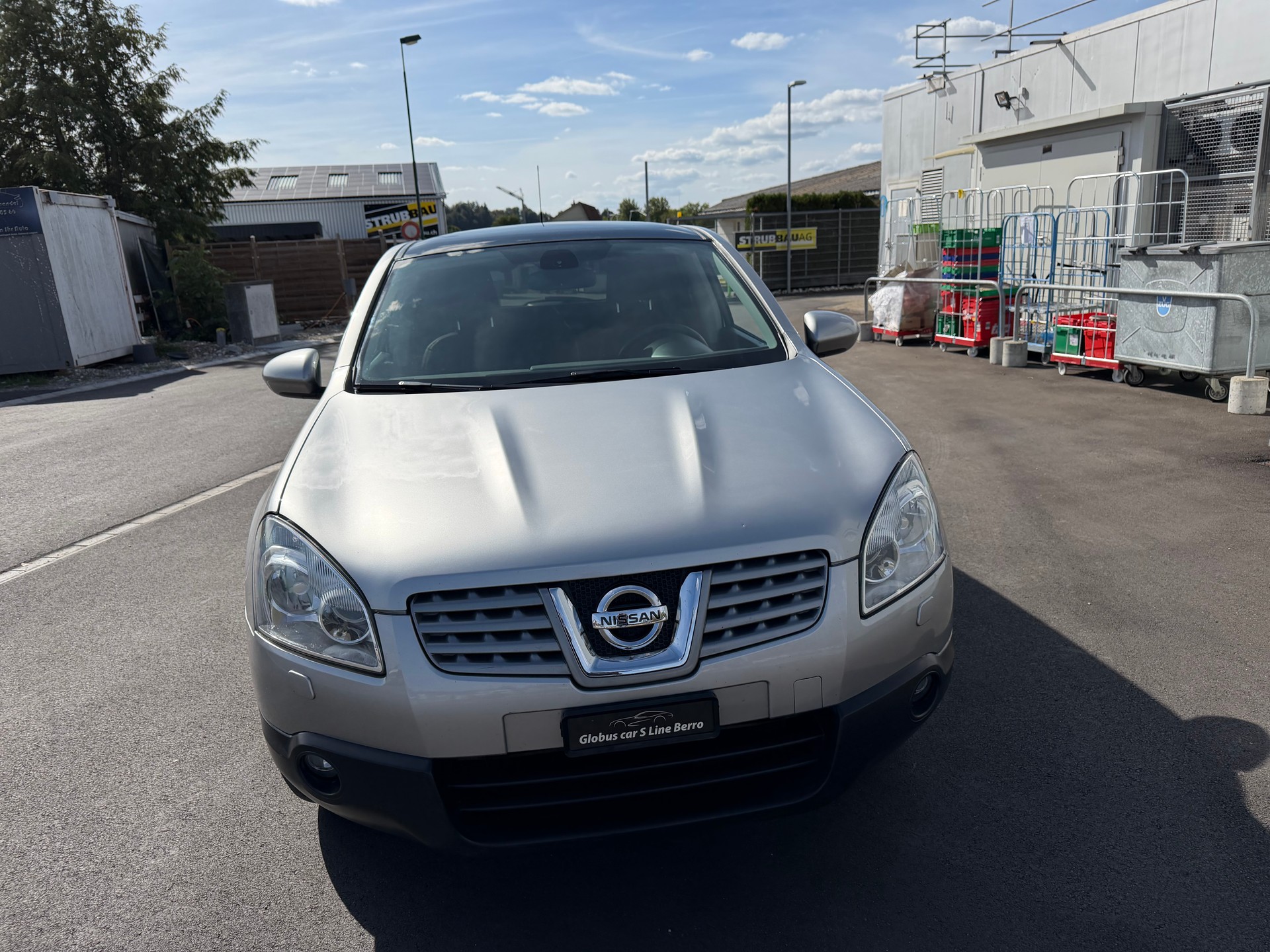 NISSAN Qashqai 2.0 dCi 4WD Lounge Automatic-image-0