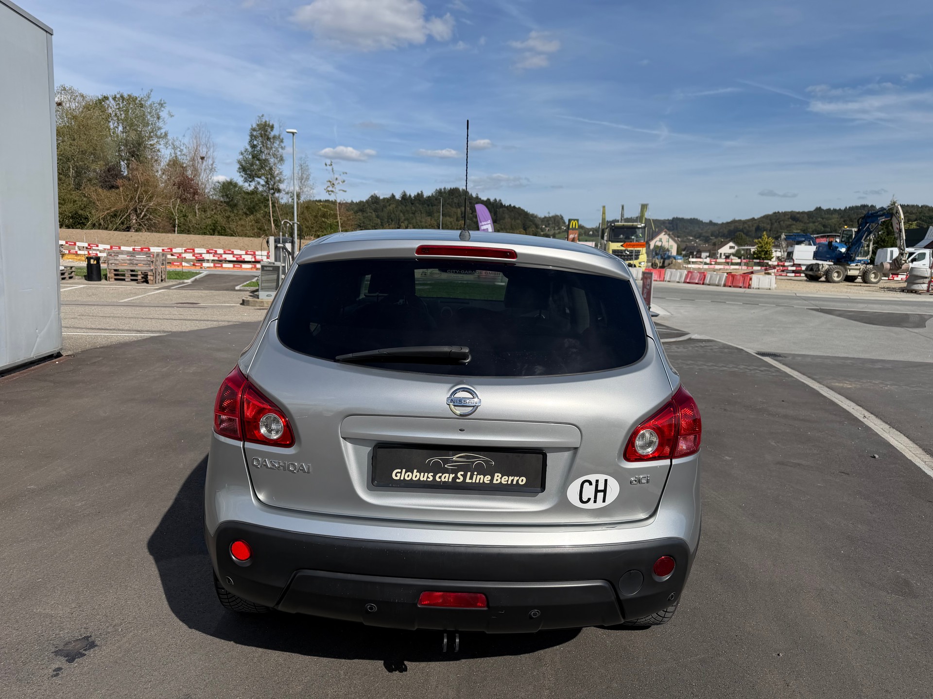 NISSAN Qashqai 2.0 dCi 4WD Lounge Automatic-image-5