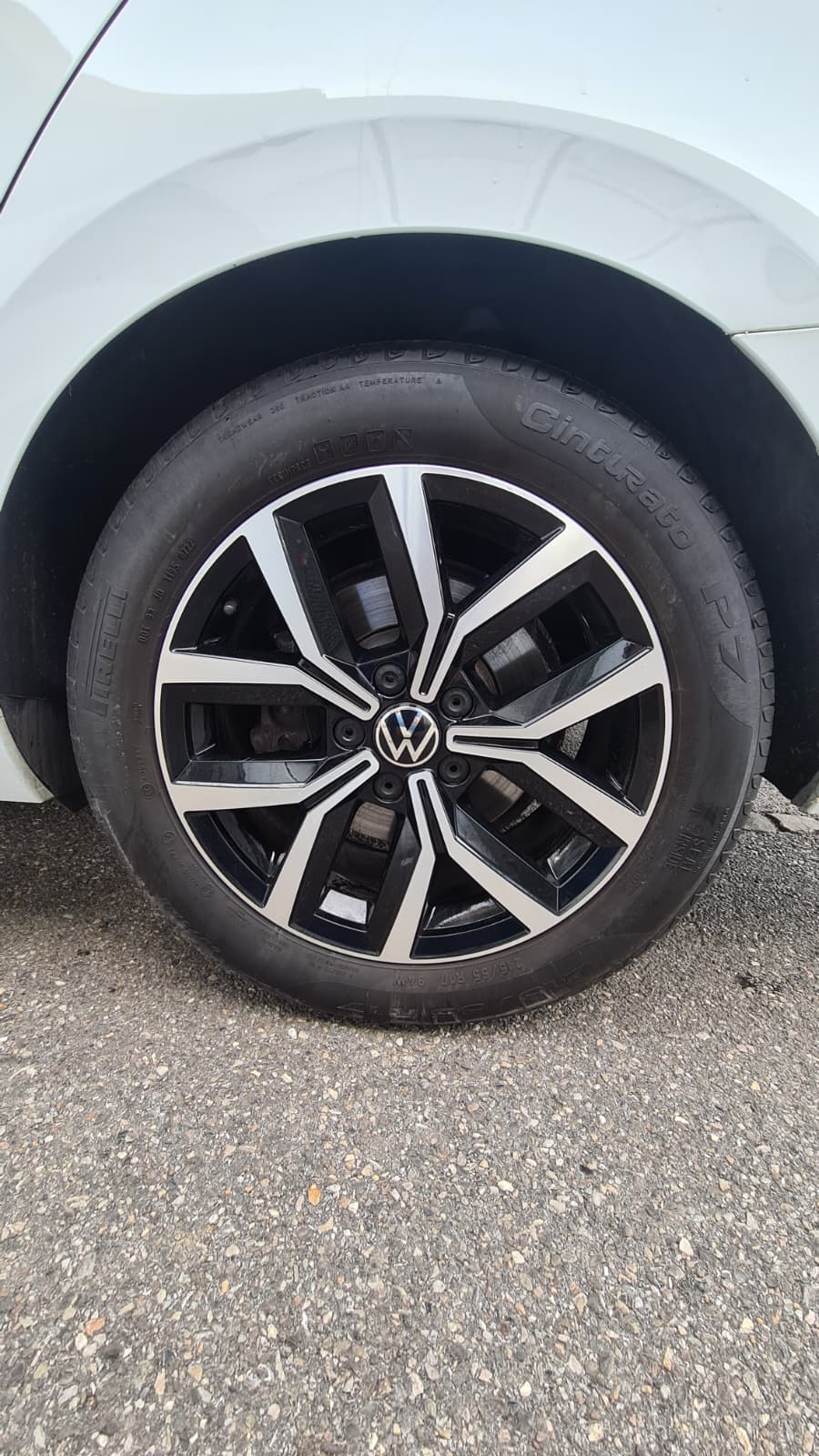VW Passat 2.0 TDI BMT Business 4Motion DSG ** Gr-Navi **RF-Kamera ** Sitzheizung ** Anh-Kupplung ** Frisch Ab MFK & Service **-image-20