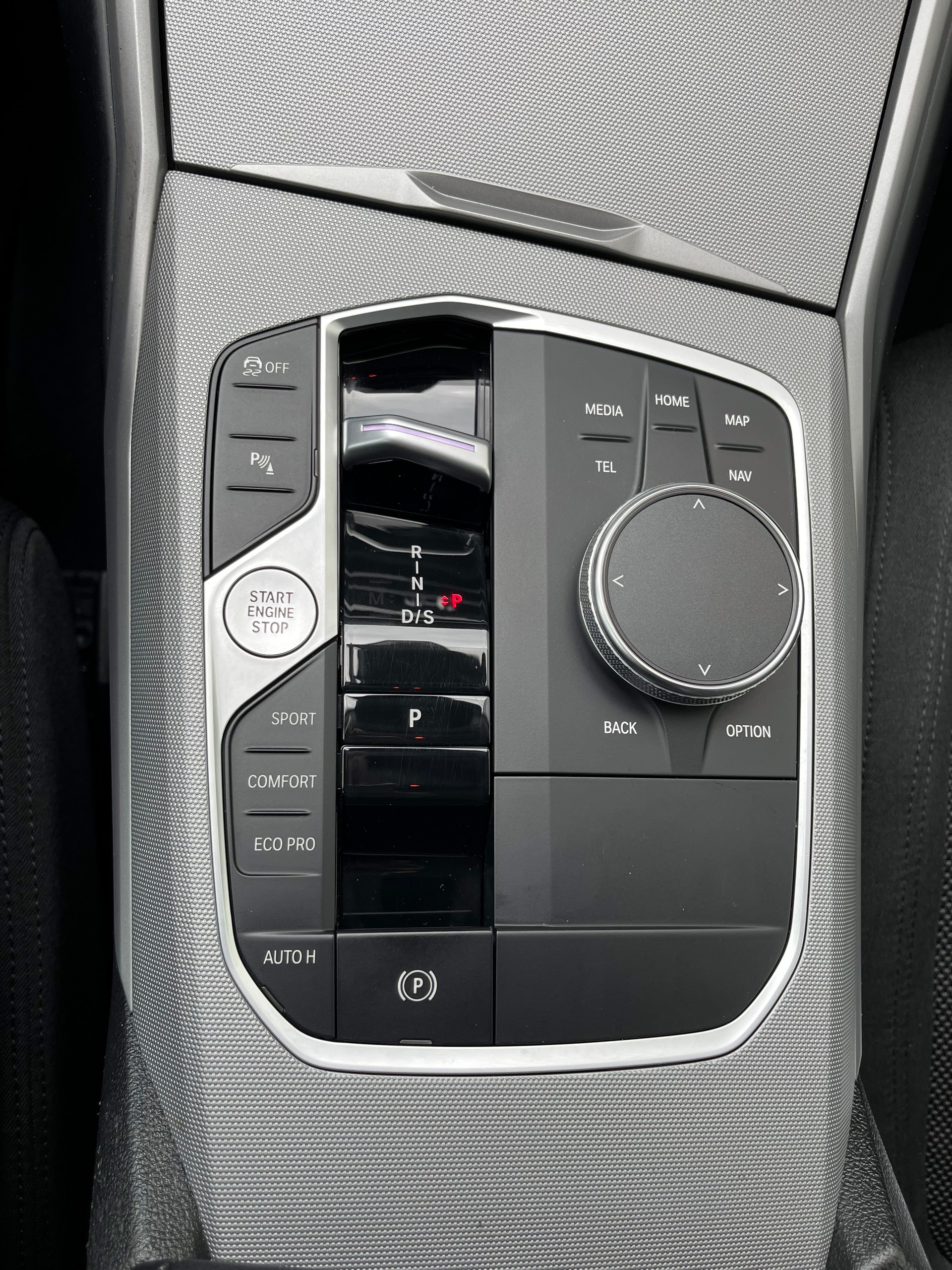 BMW 320d xDrive-image-19