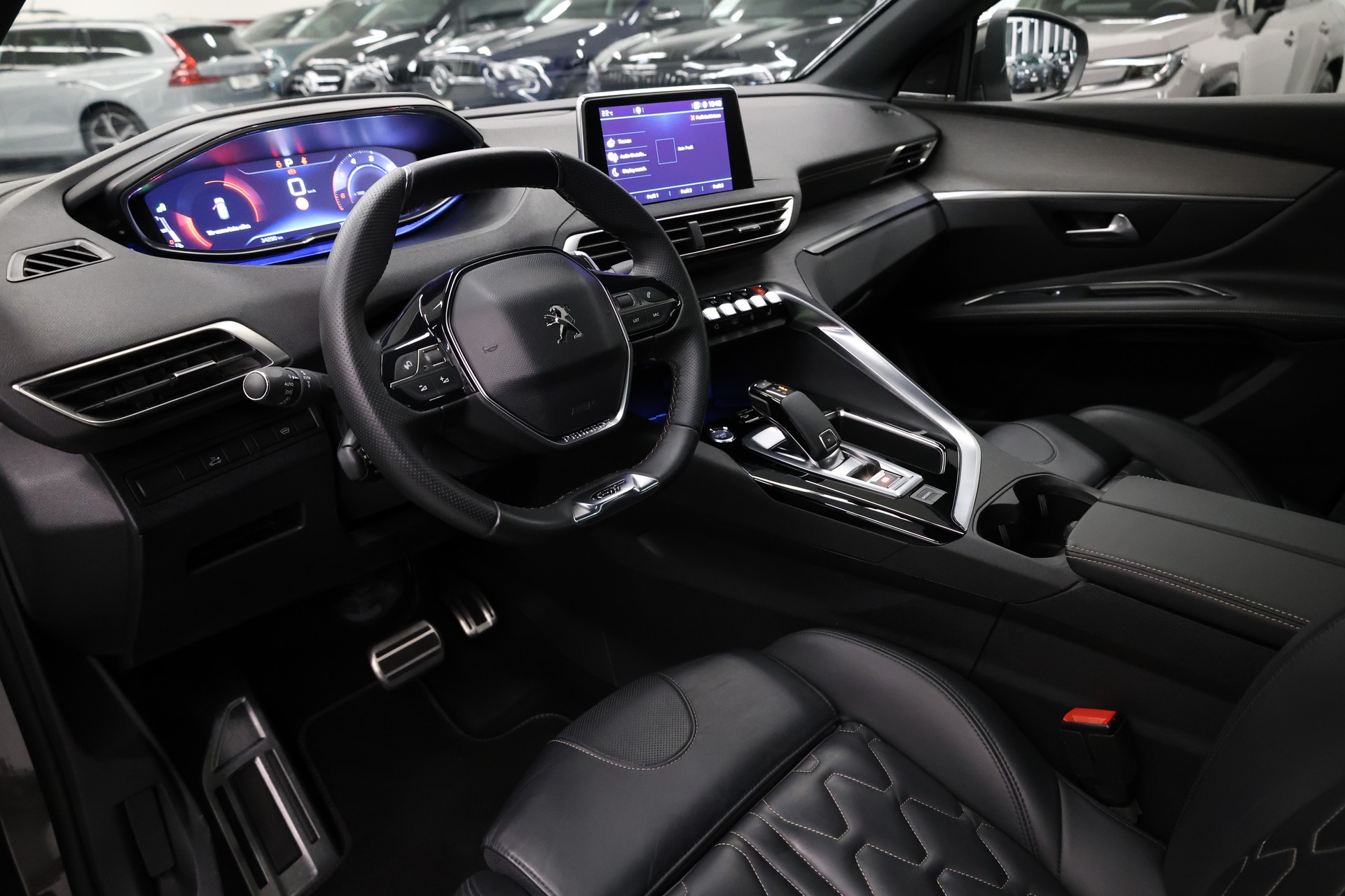 PEUGEOT 3008 2.0 BlueHDi 180 GT-image-16