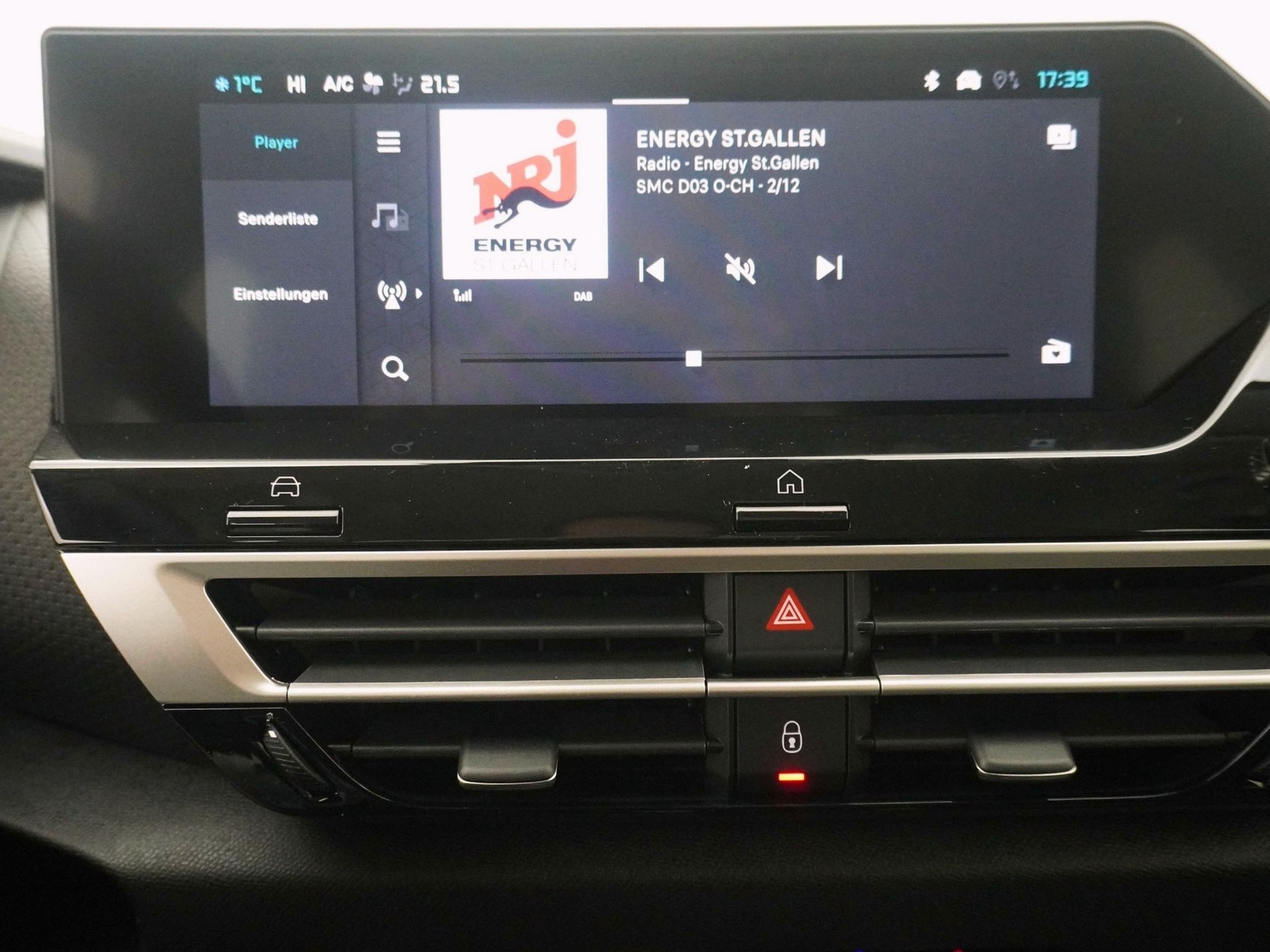 CITROEN C4 1.2 Hybrid You+-image-11
