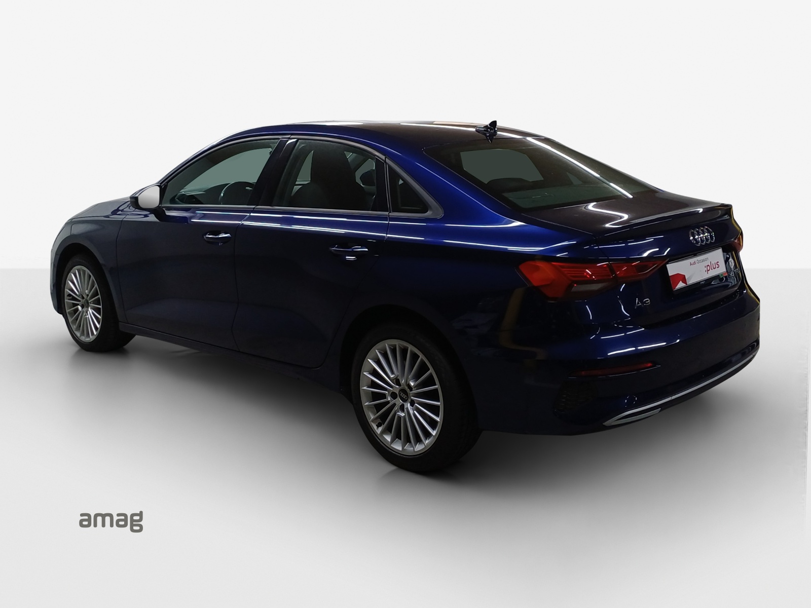AUDI A3 Limousine 35 TFSI advanced S-tronic-image-2