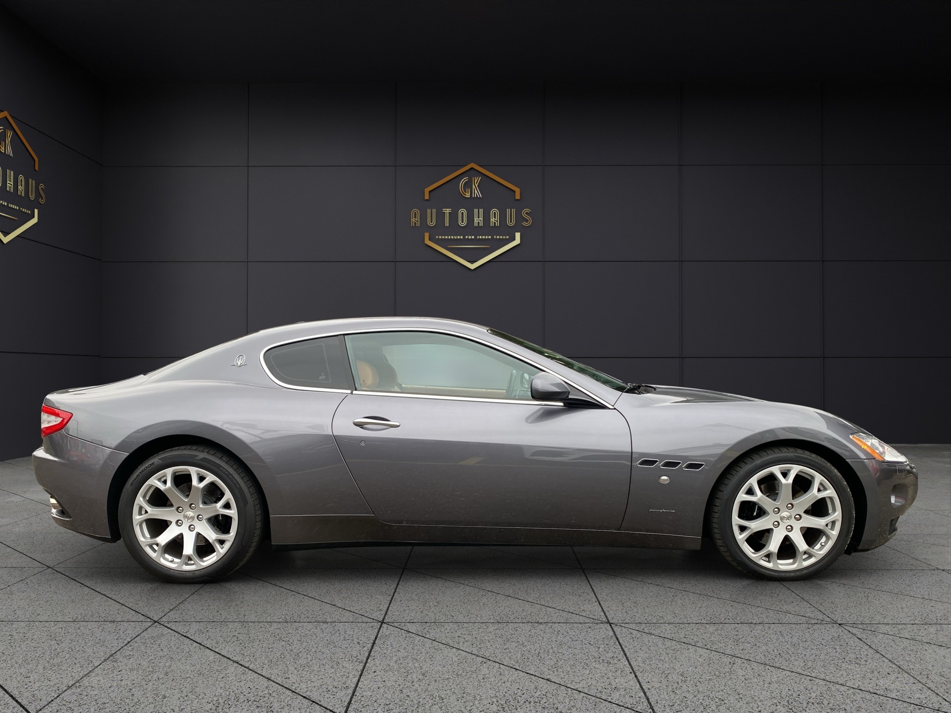 MASERATI GranTurismo Automatica-image-5