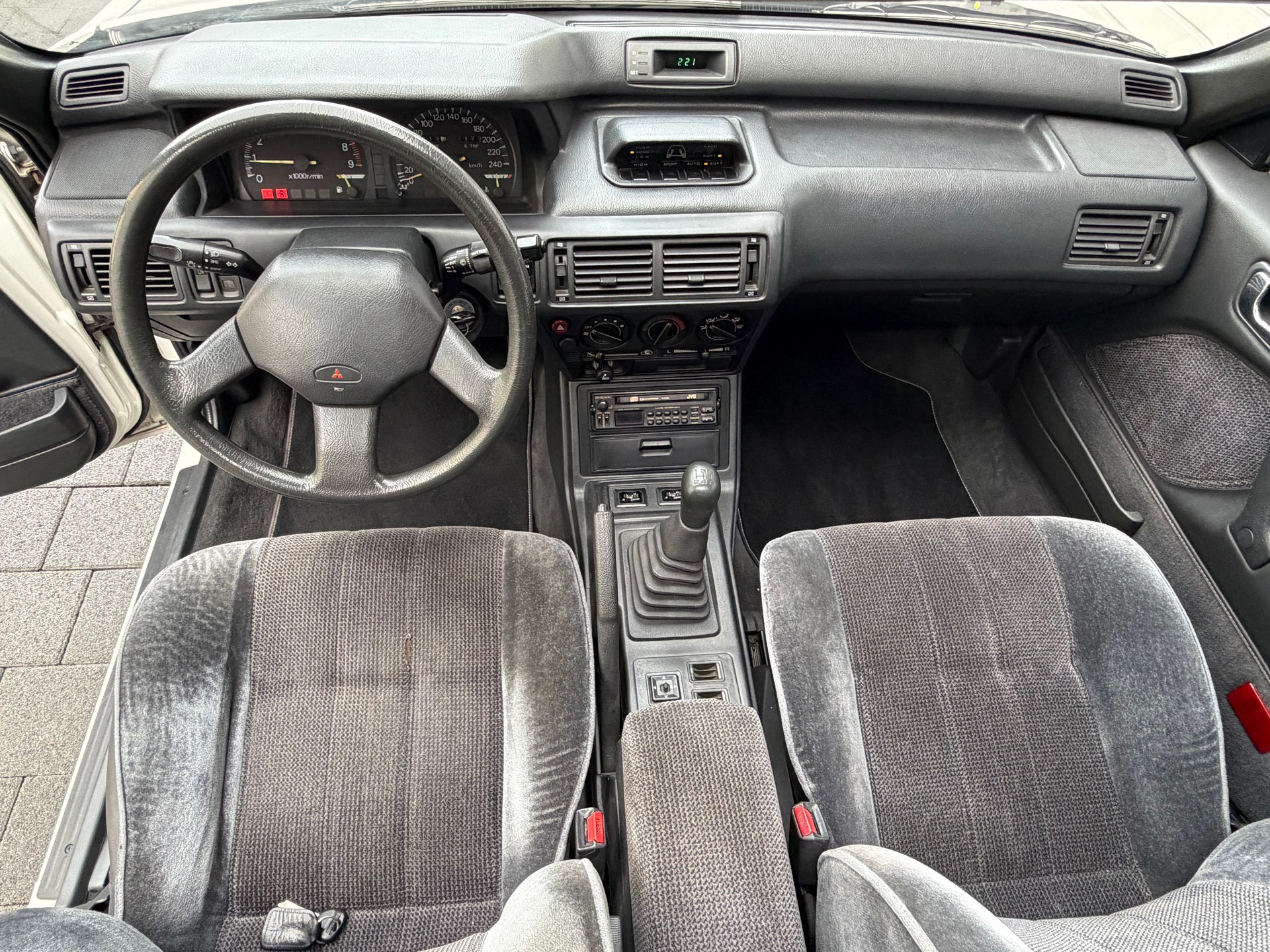 MITSUBISHI Galant 2000 GTi 16V EXE-image-11