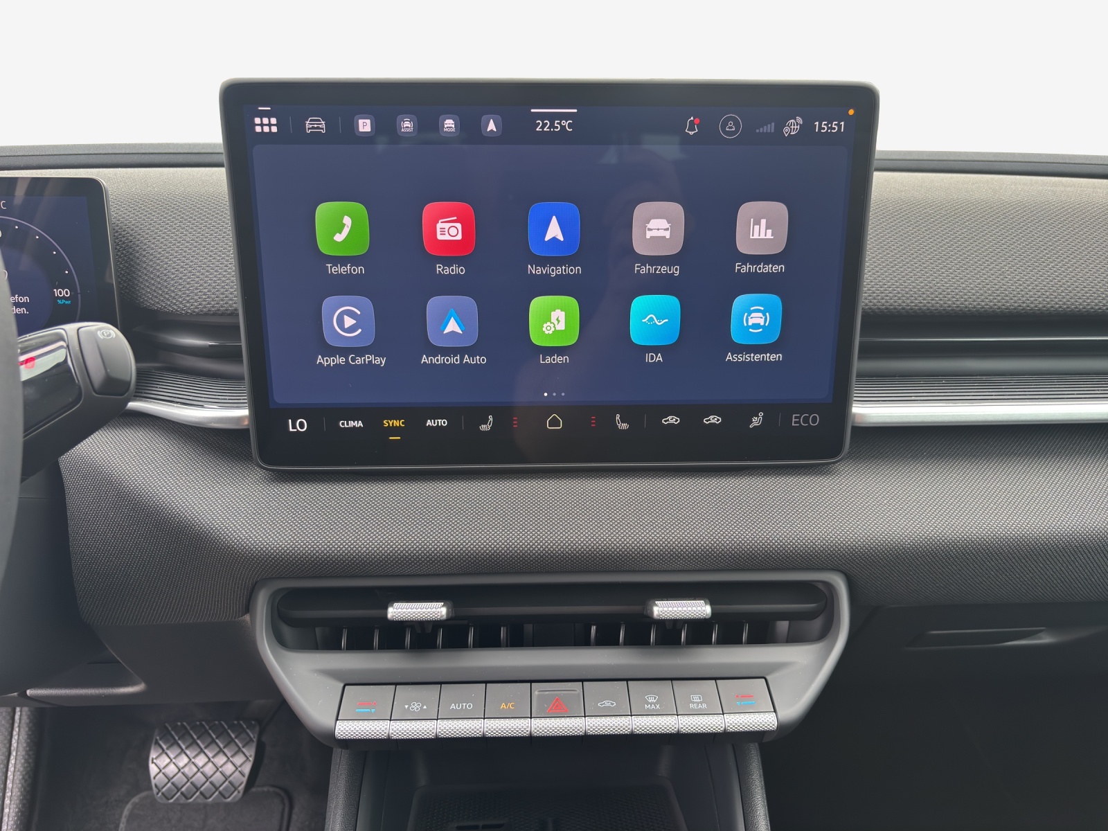 VW ID.Polo 52 kWh Life Edition One-image-10