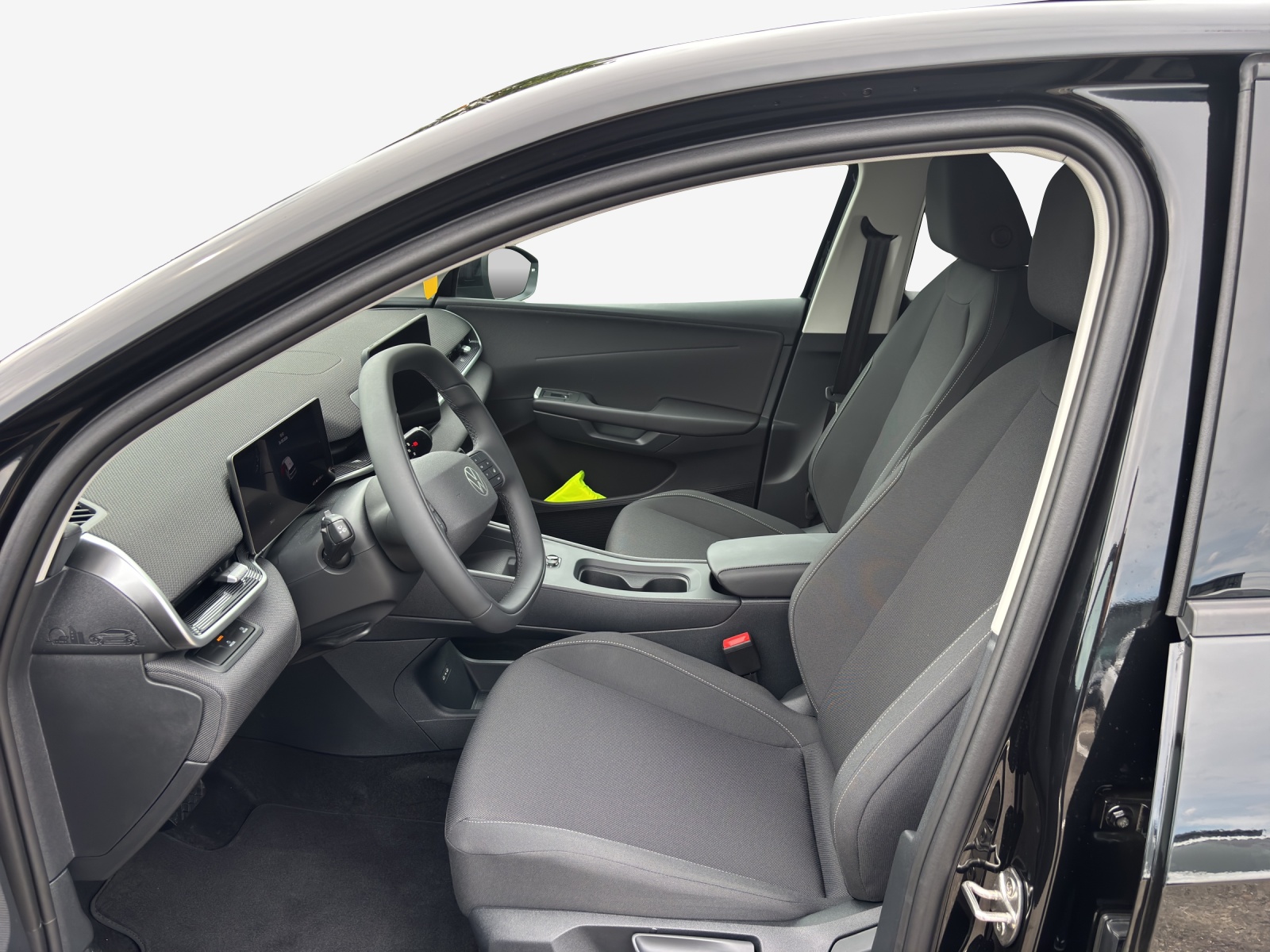 VW ID.Polo 52 kWh Life Edition One-image-7