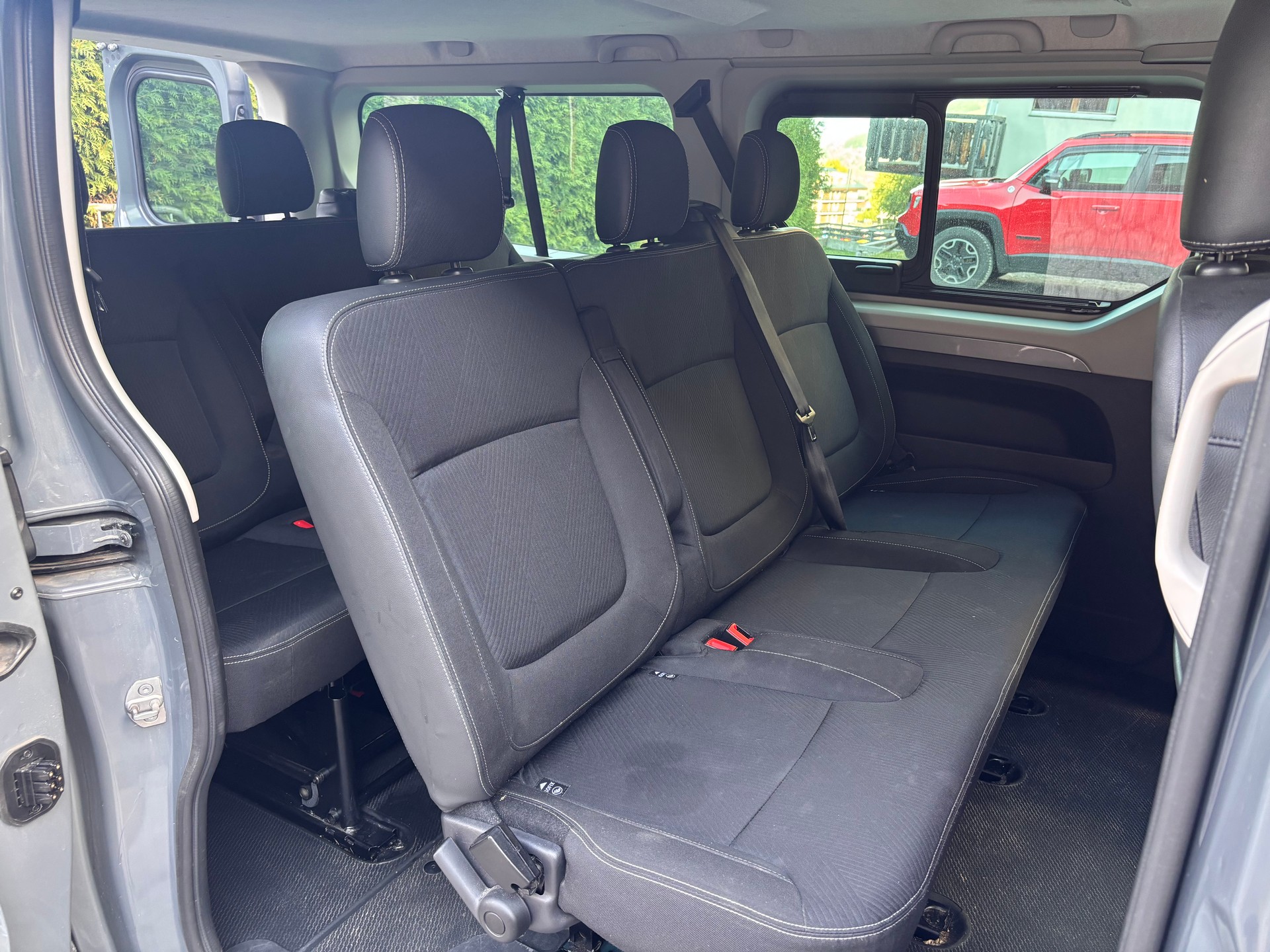 RENAULT 2.0 dCi Blue 170 techno-image-4