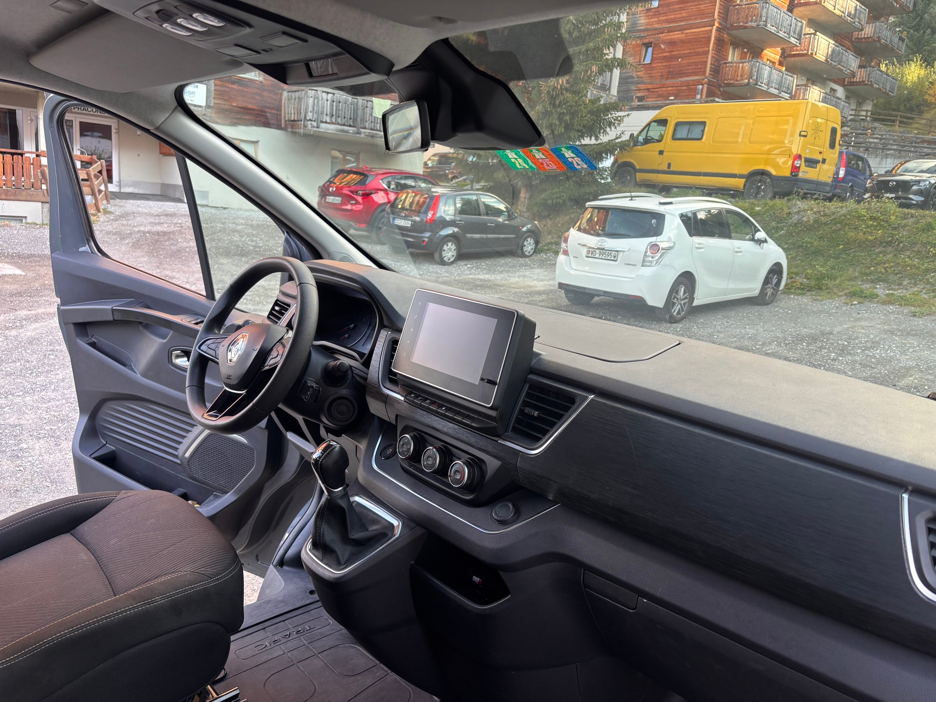 RENAULT 2.0 dCi Blue 170 techno-image-5