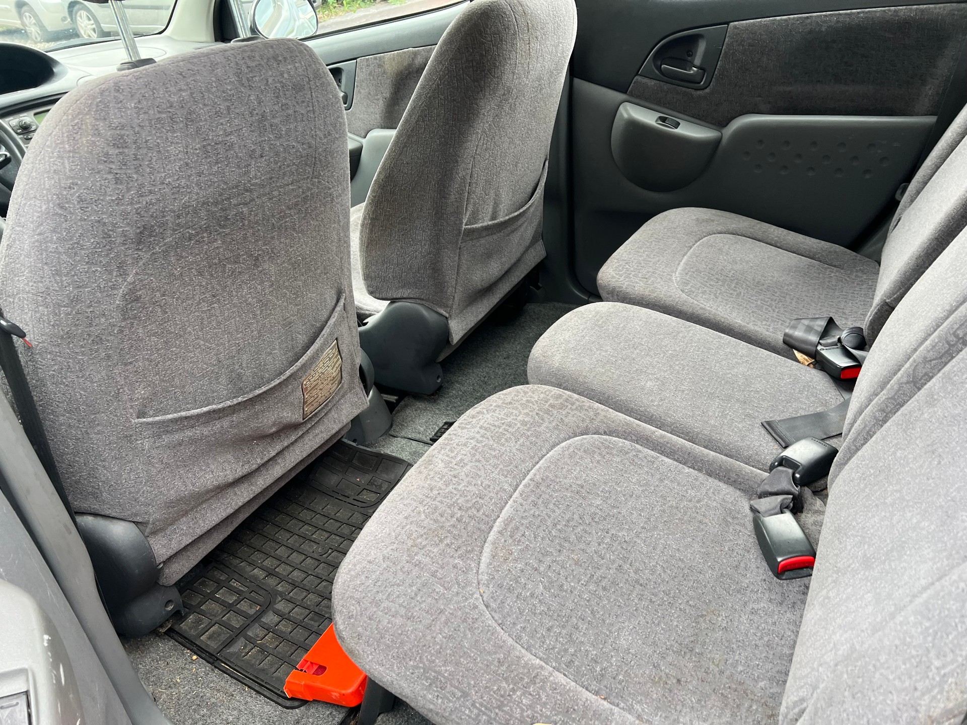 TOYOTA Yaris Verso 1.5 Linea Sol-image-5