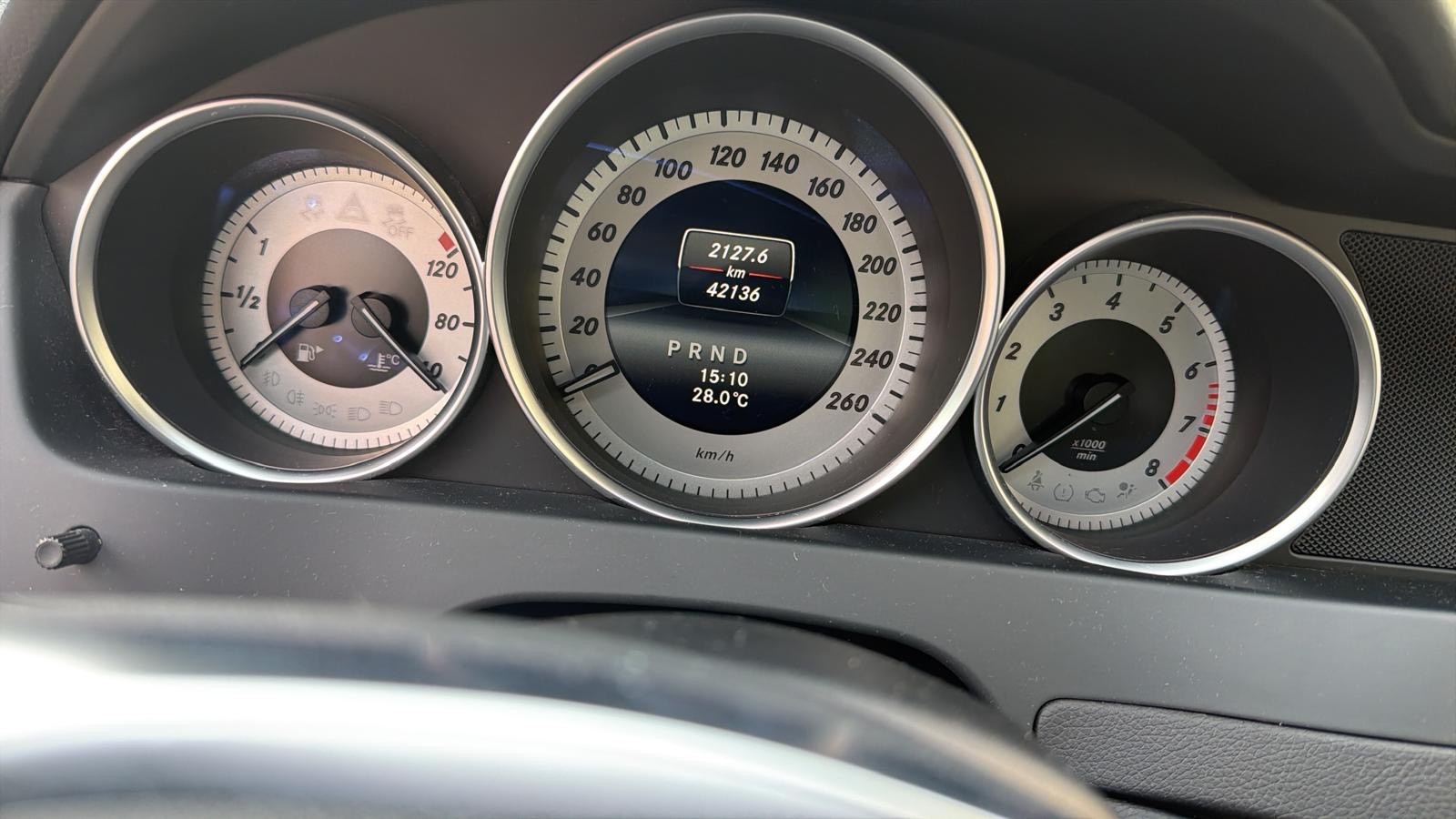 MERCEDES-BENZ C 180-image-4