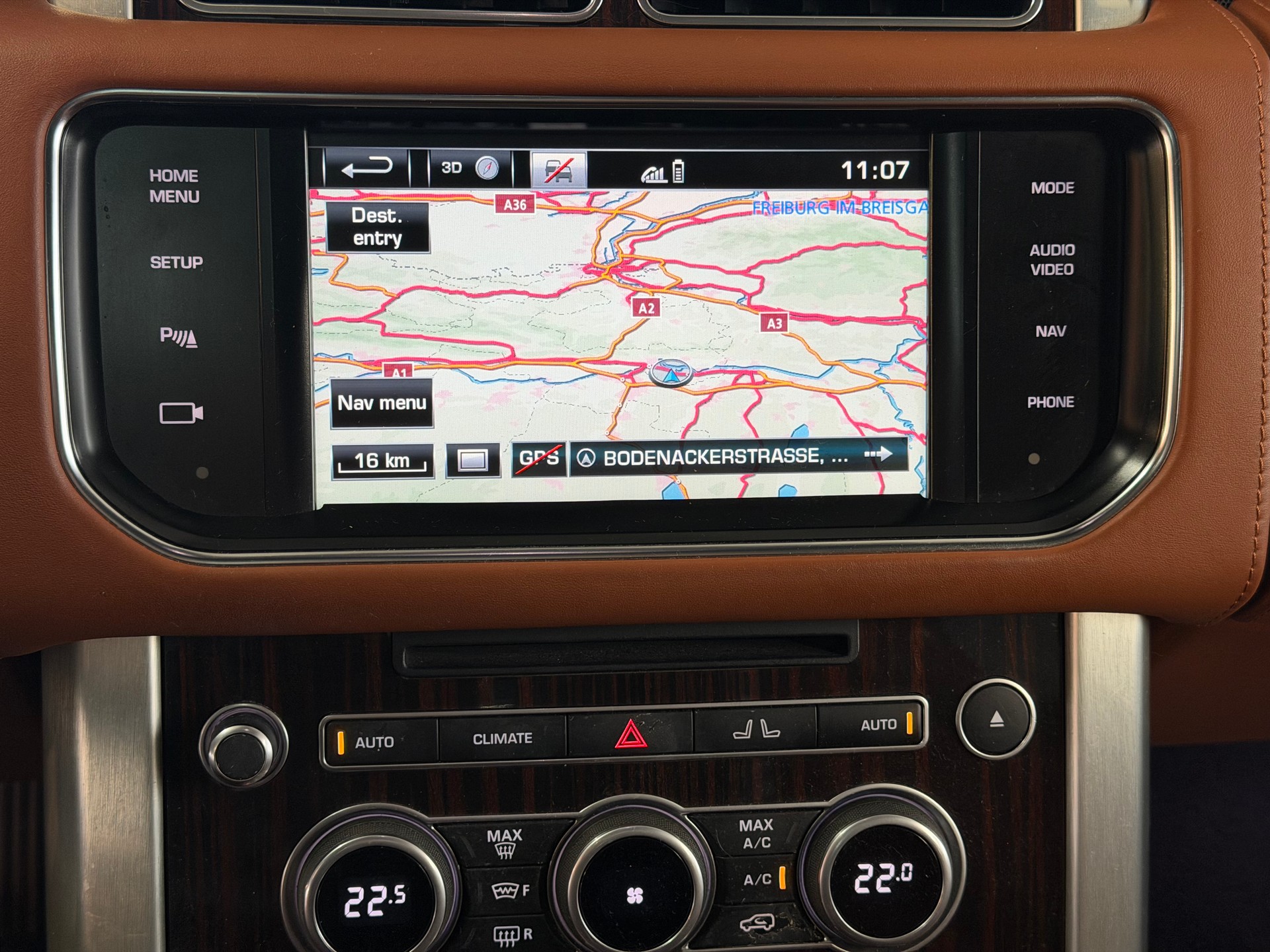 LAND ROVER Range Rover 3.0 TDV6 Autobiography Automatic | CH-Auto | Ab MFK 03.2026 | AHK 3.5t | Pano Dach-image-20