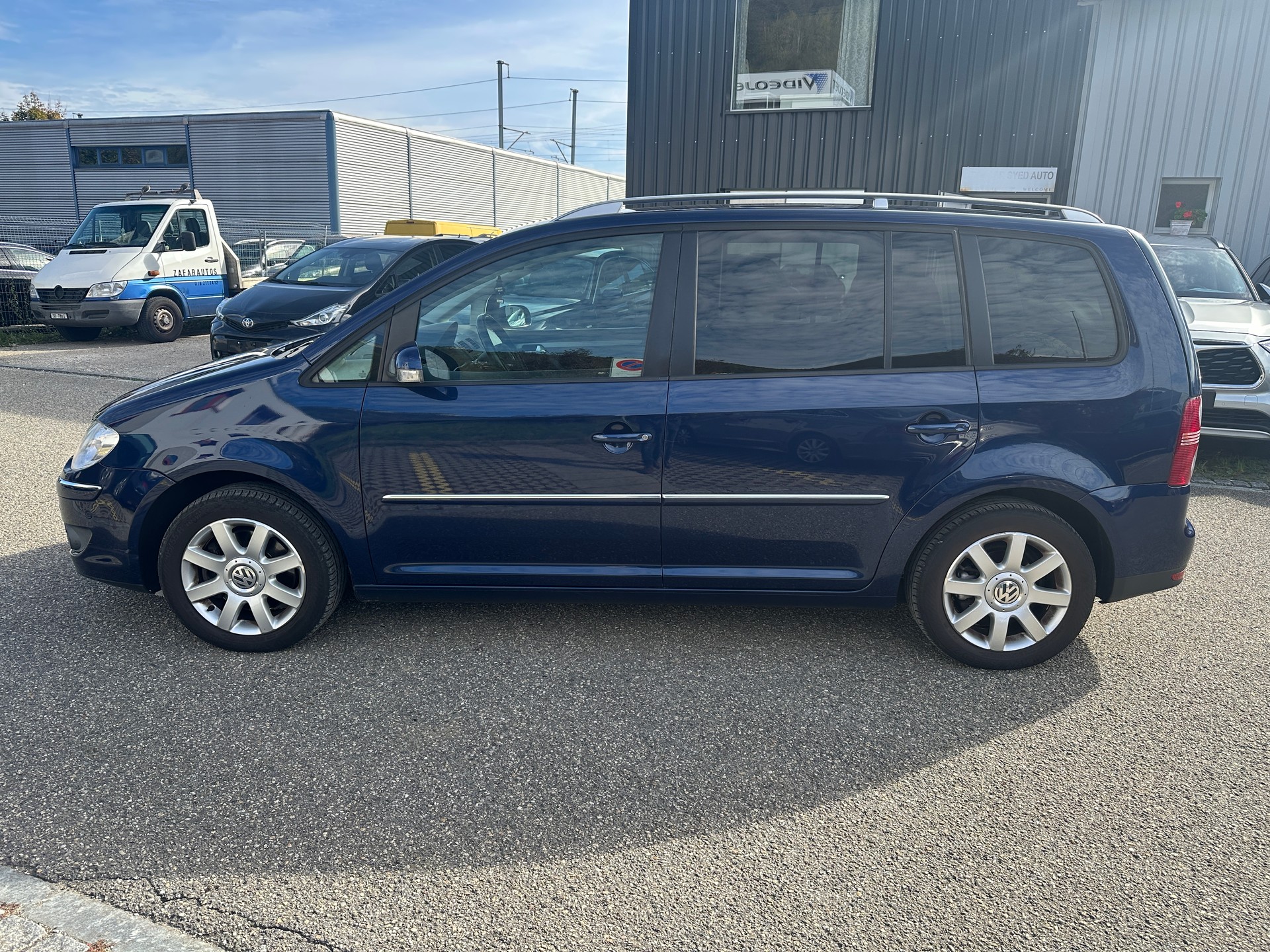 VW Touran 1.4 TSI Highline DSG-image-4