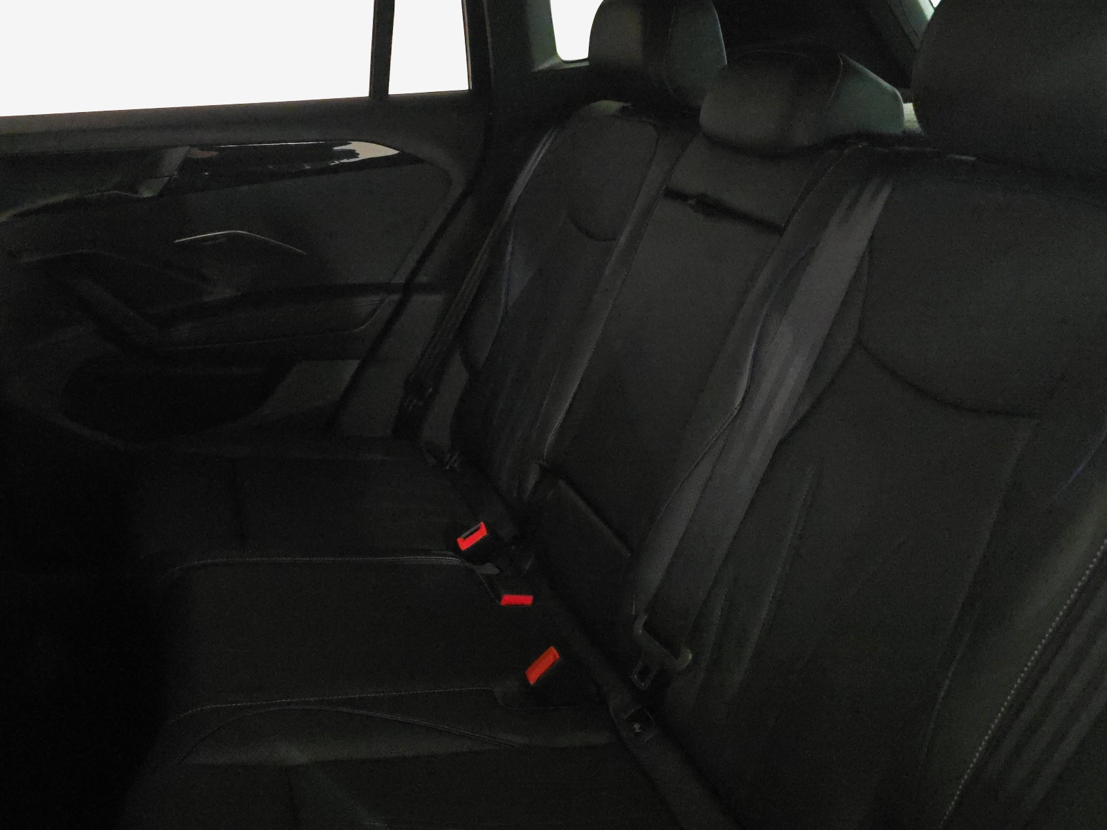 VW Tiguan 2.0 TDI SCR R-Line 4Motion DSG-image-11