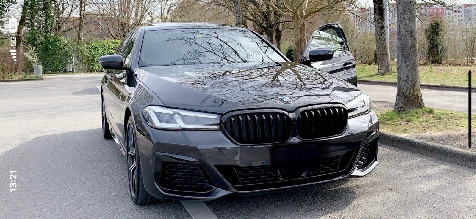 BMW 520d xDrive-image-0