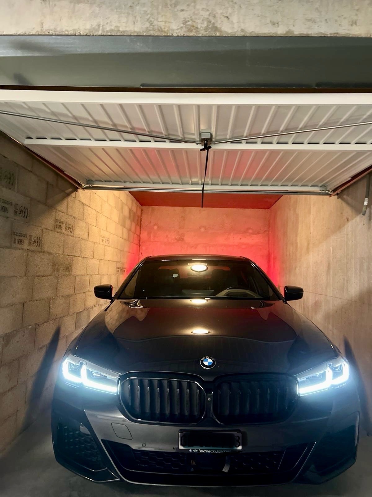 BMW 520d xDrive-image-3