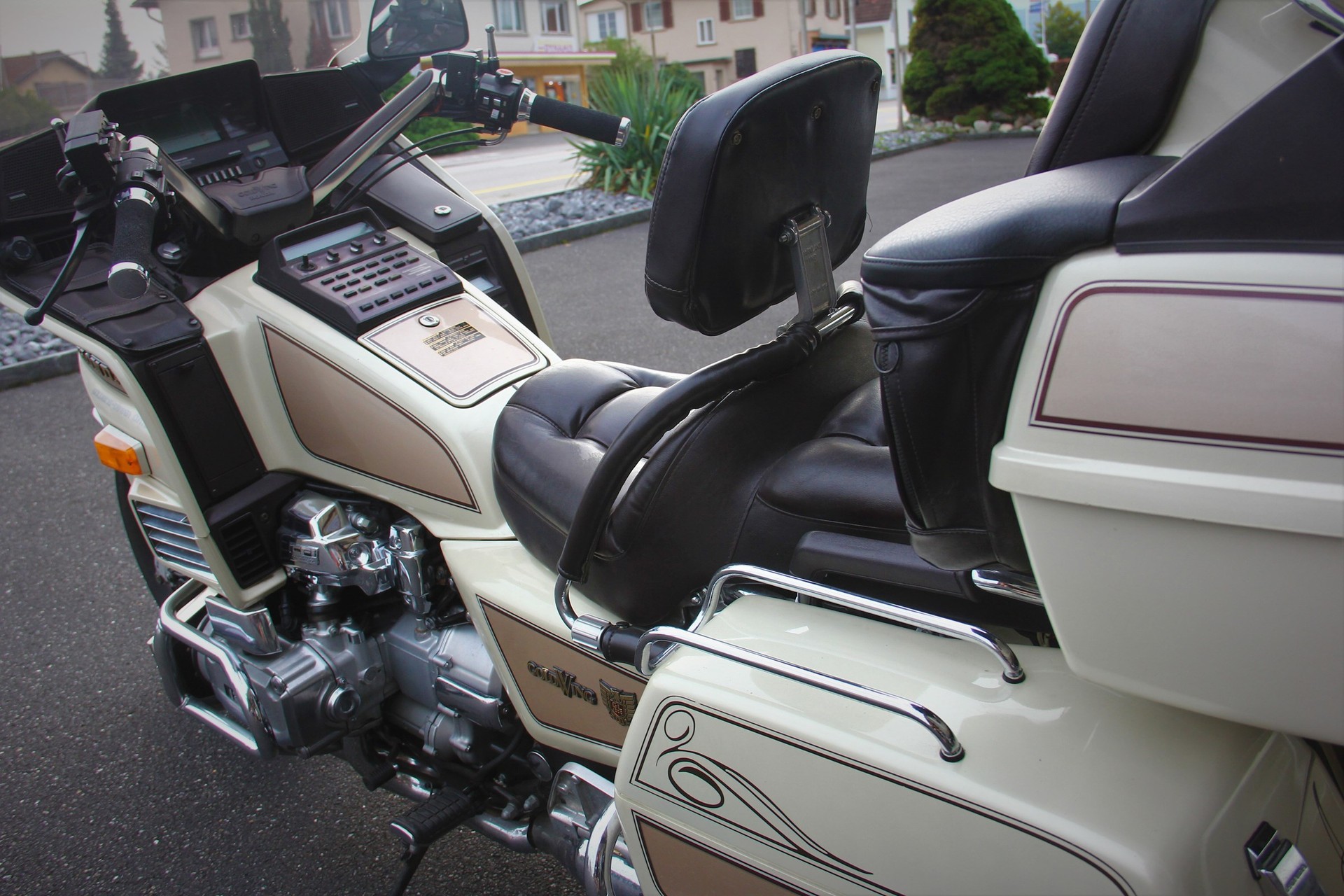 HONDA GL 1200 Goldwing De Luxe-image-7