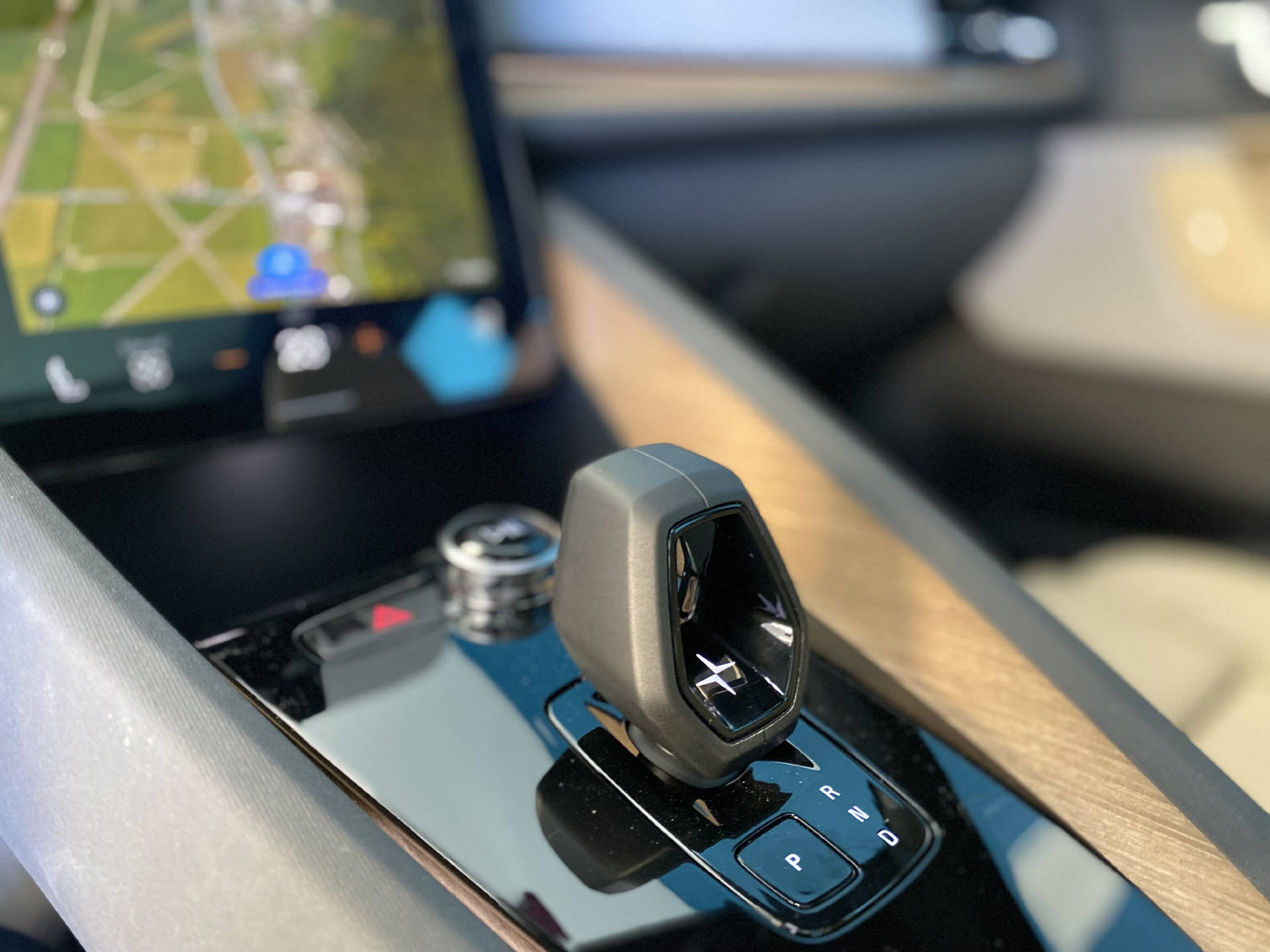 POLESTAR 2 Long Range Dual Motor 4x4-image-9