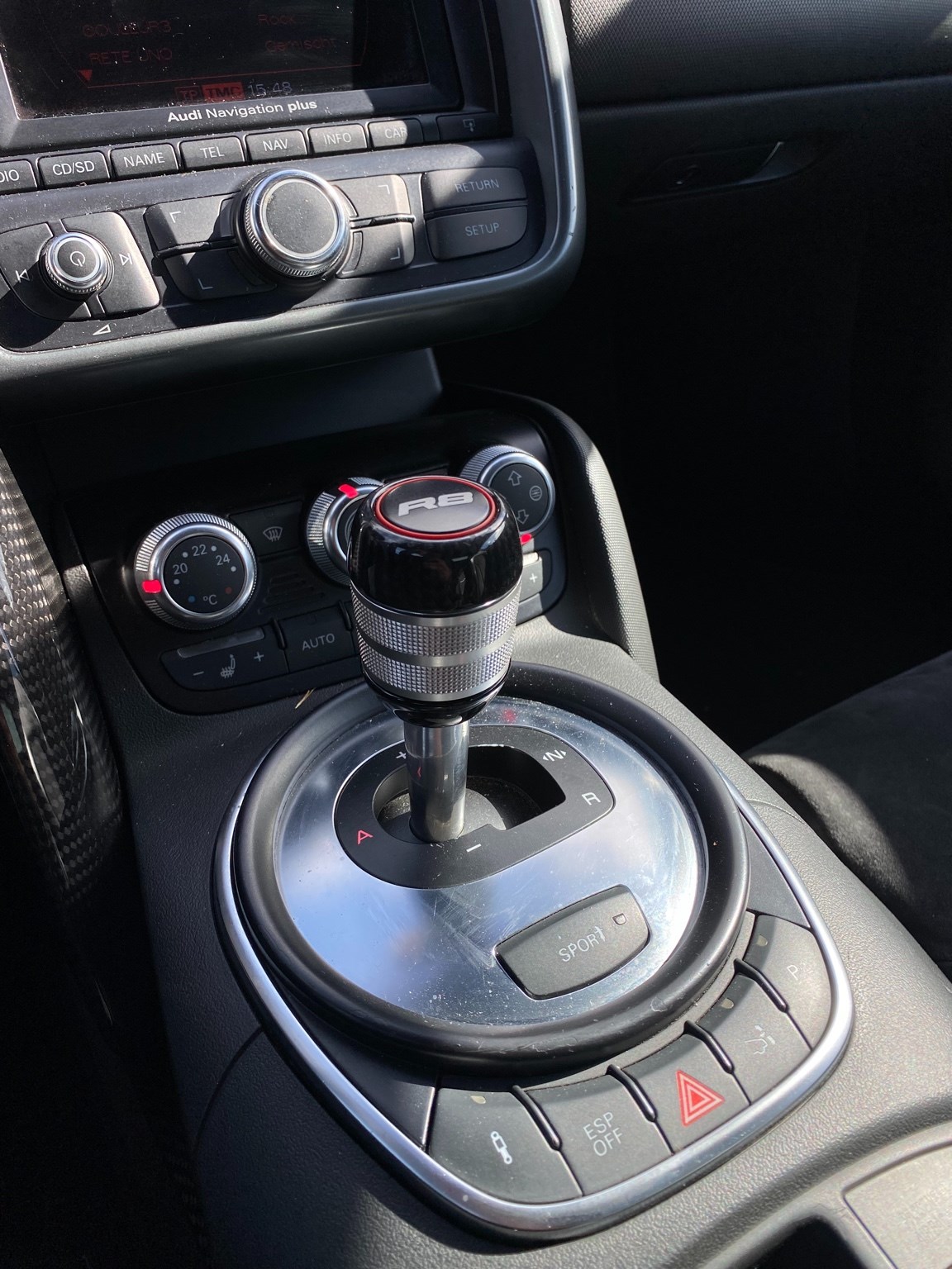 AUDI R8 Coupé 4.2-image-11